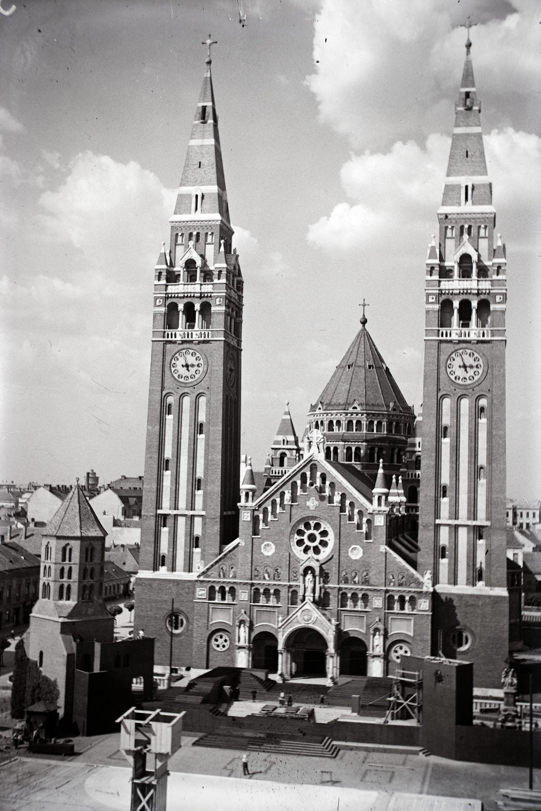 Hungary, Szeged, Dóm tér, Fogadalmi templom., 1936, Bojár Sándor, Cathedral, Fortepan #177175