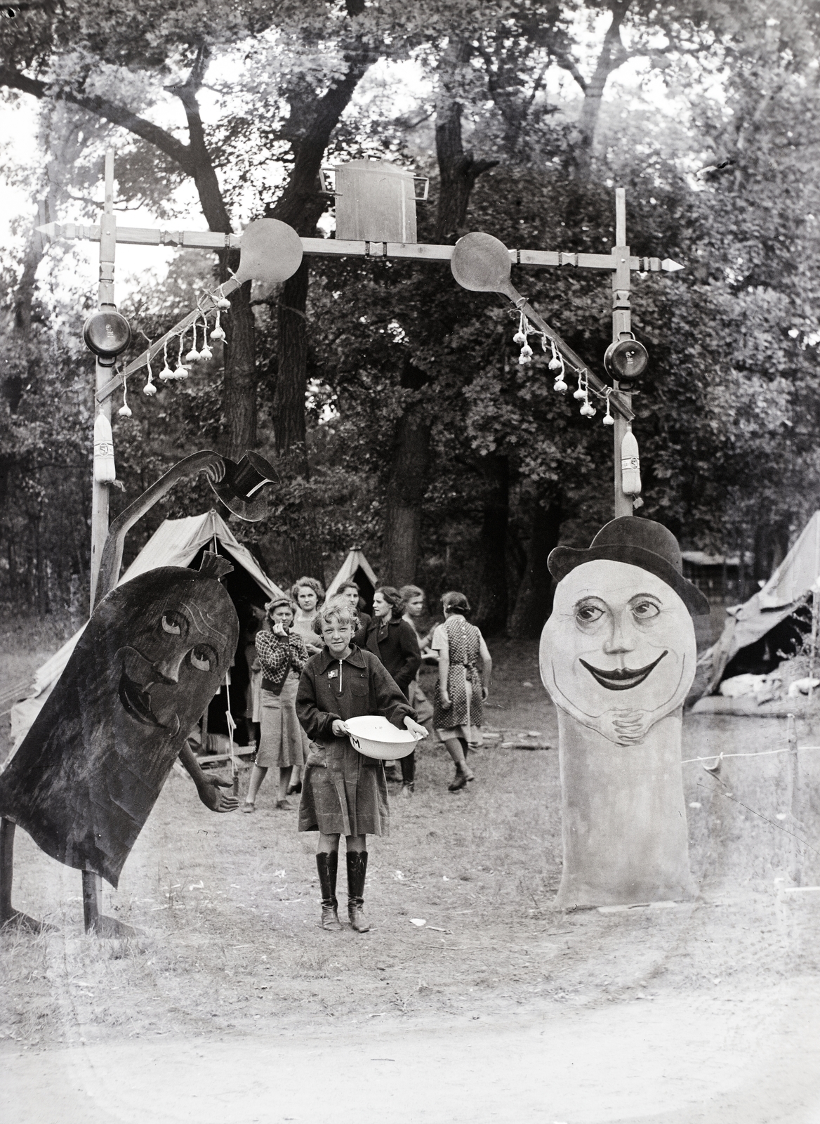 Magyarország, Gödöllő, Erzsébet park, az első Leánycserkész Világtalálkozó (I. Pax Ting) 1939. VII. 25. - VIII. 7., 1939, Bojár Sándor, Fortepan #177277