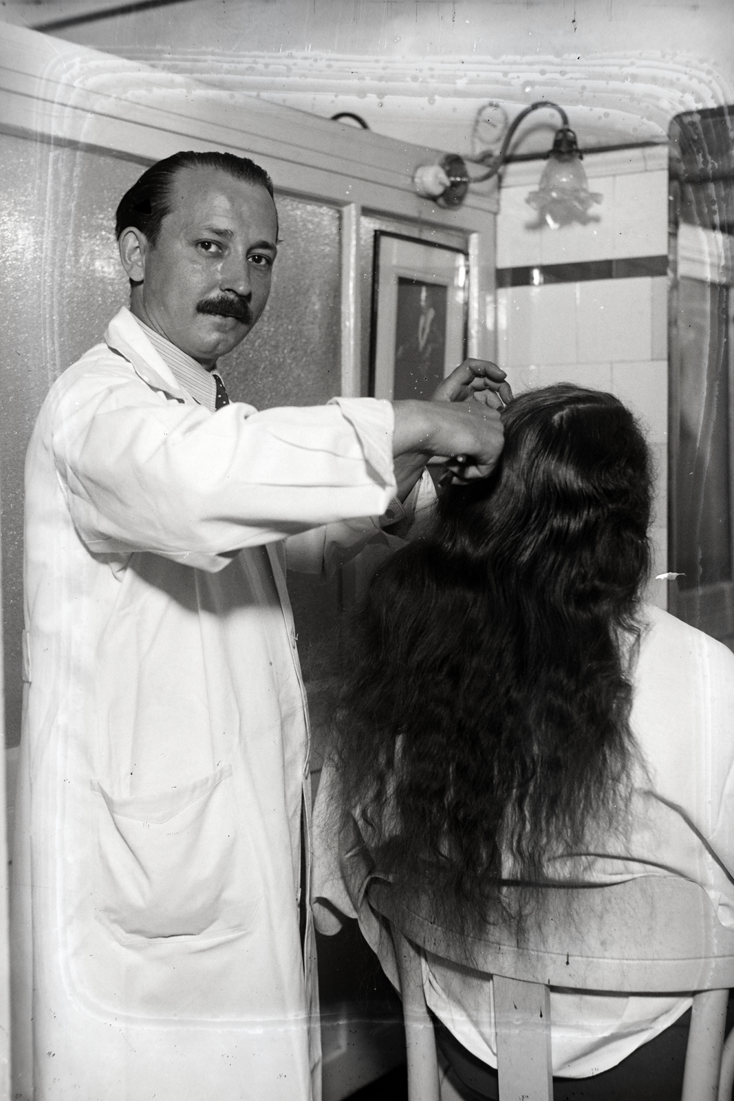 Hungary, parókakészítő műhely., 1936, Bojár Sándor, hairdo, moustache, Fortepan #177294