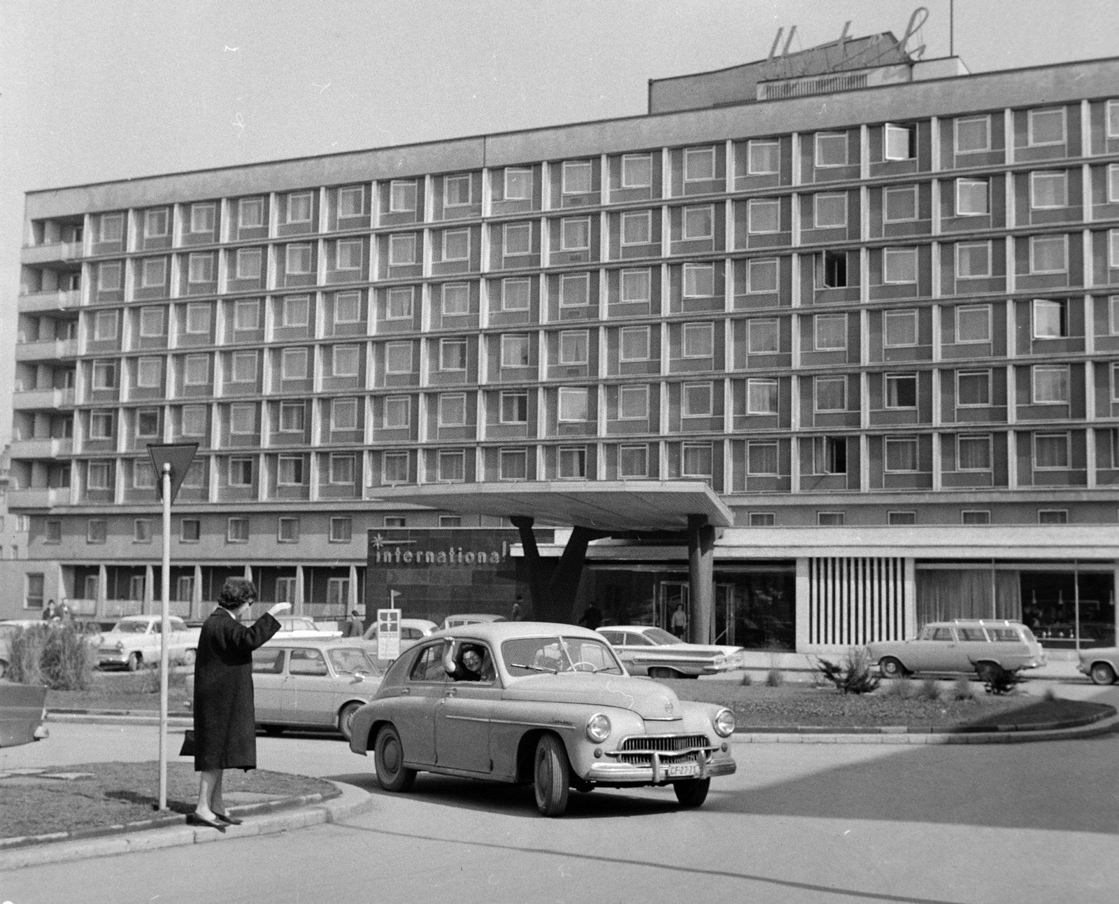 Csehország, Brno, Husová ulice, Hotel International., 1965, Bojár Sándor, Fortepan #177435