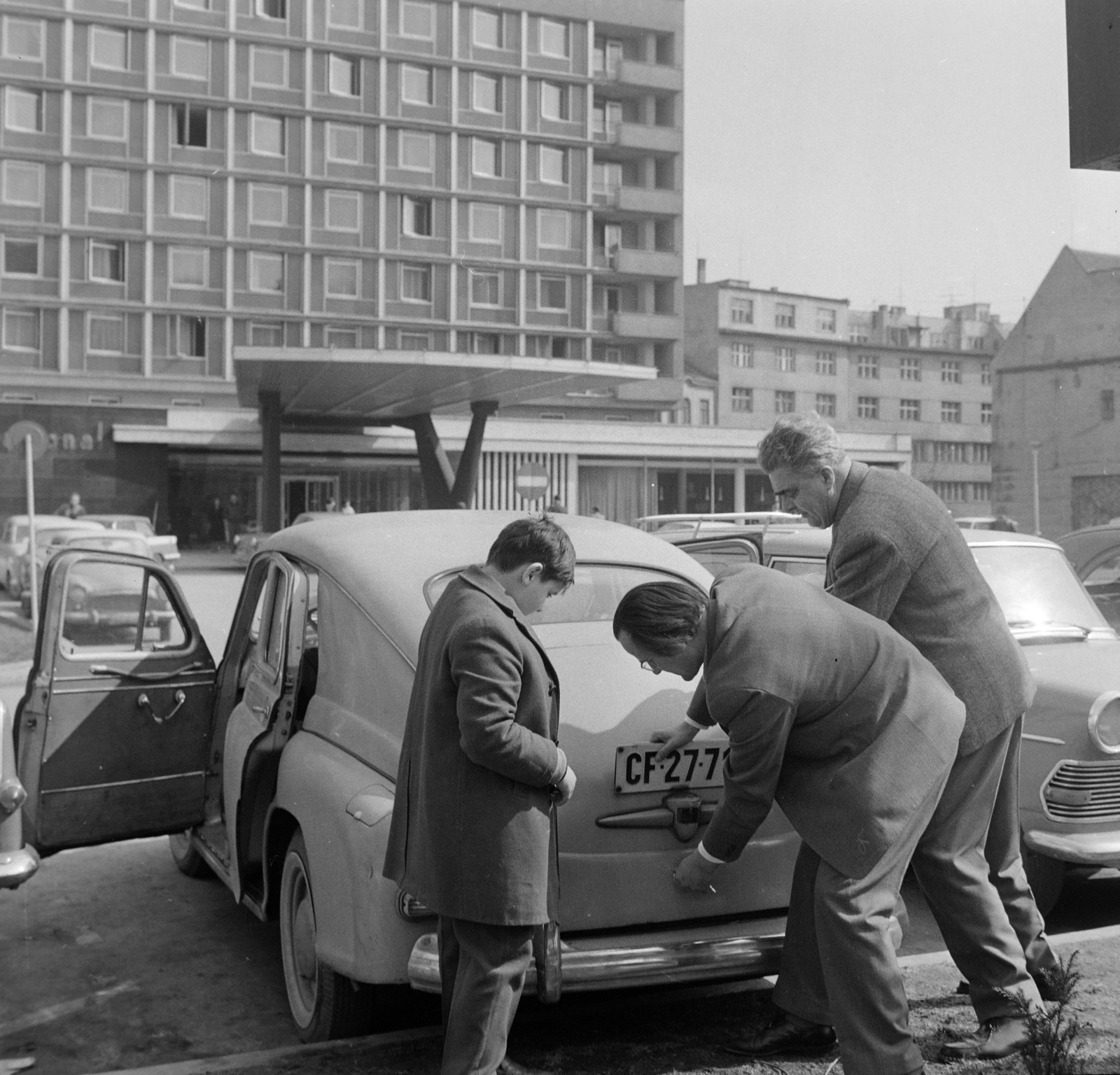 Csehország, Brno, Husová ulice, Hotel International., 1965, Bojár Sándor, Fortepan #177436