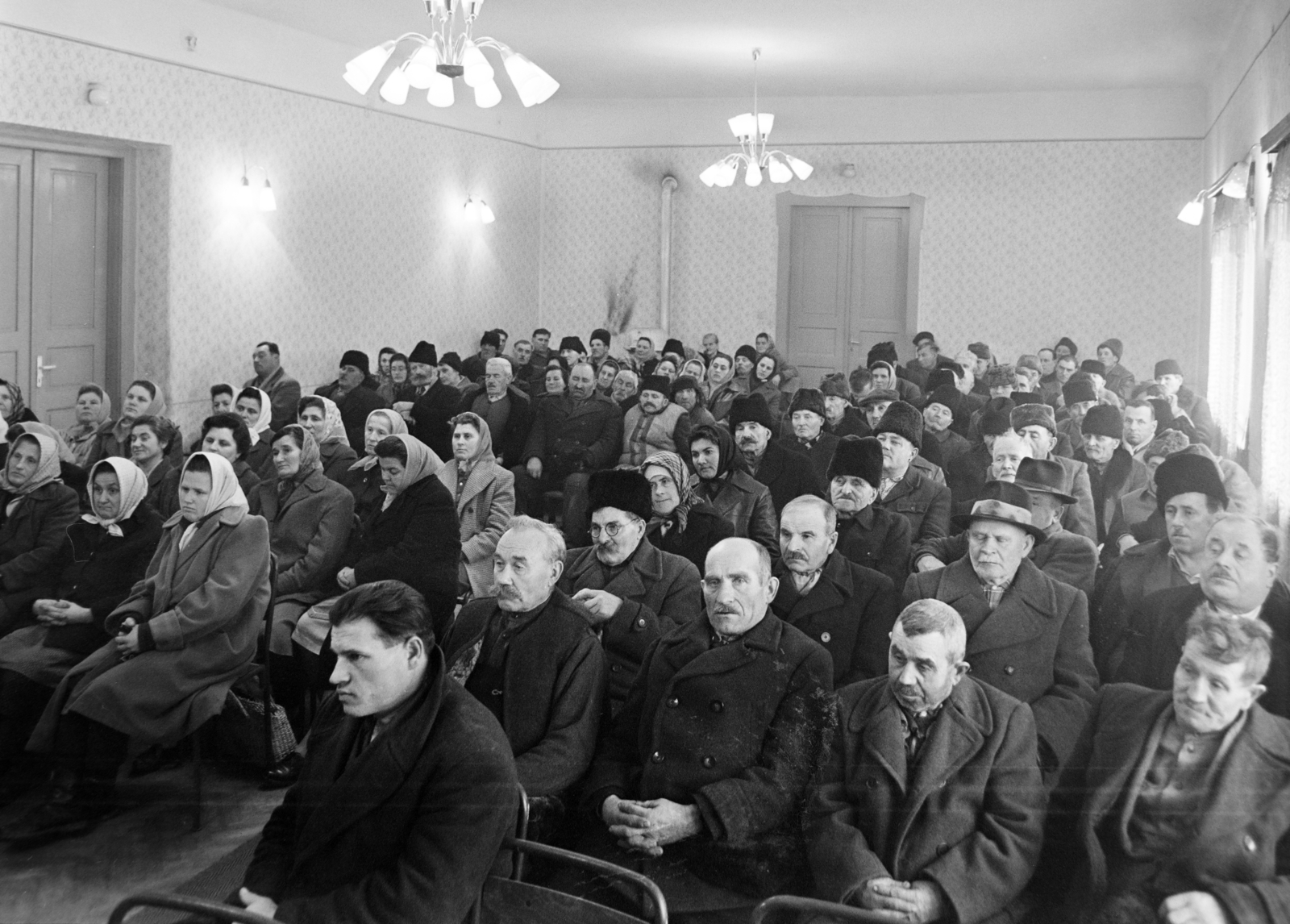 Magyarország, Dömsöd, kultúrház, a felvétel a Petőfi Tsz zárszámadó taggyűlésén készült., 1965, Bojár Sándor, Fortepan #177757
