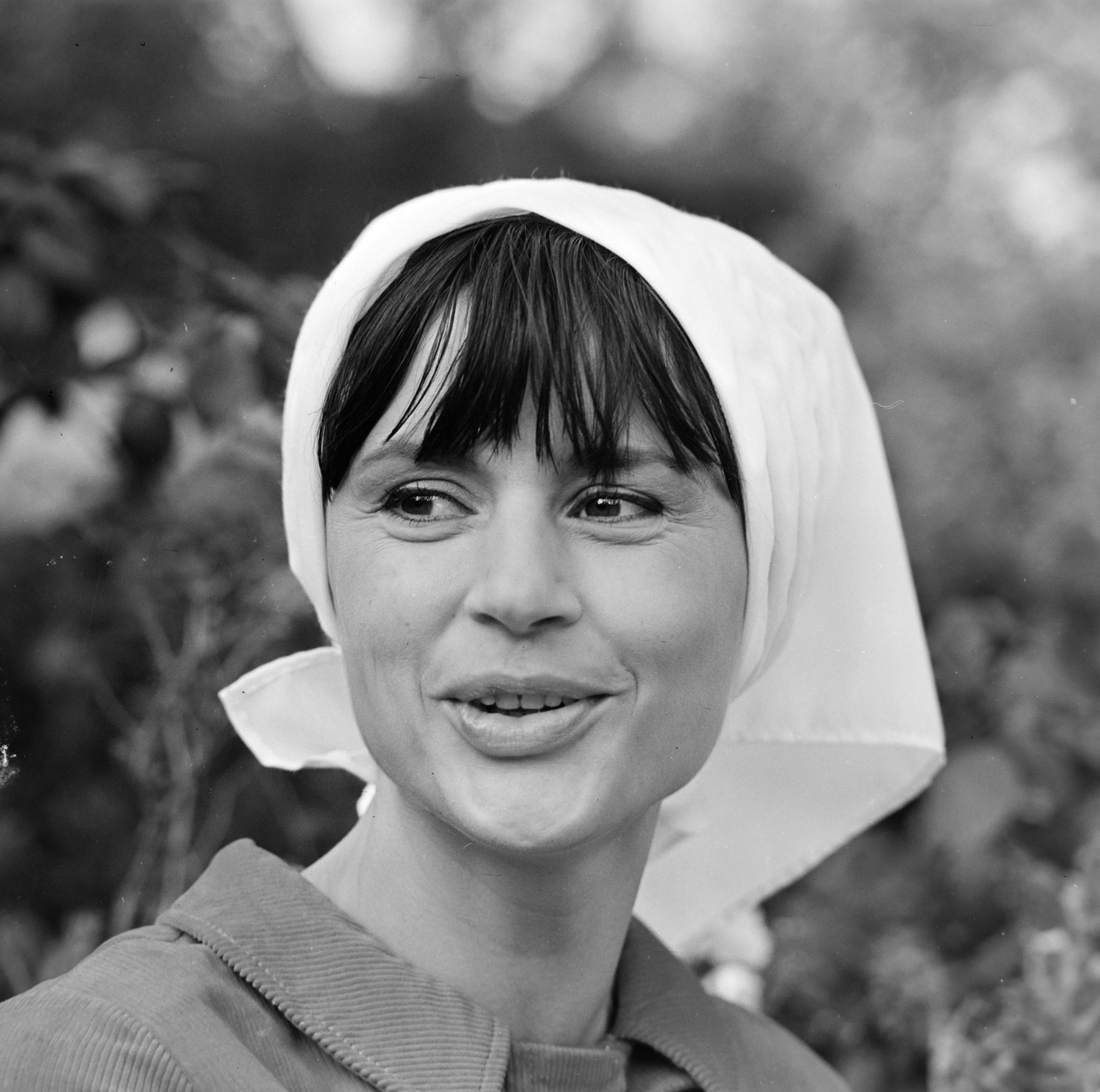 Hungary, Budapest XI., Gellért Gyógyfürdő, Harriet Andersson svéd filmszínésznő., 1966, Bojár Sándor, Budapest, Fortepan #177788