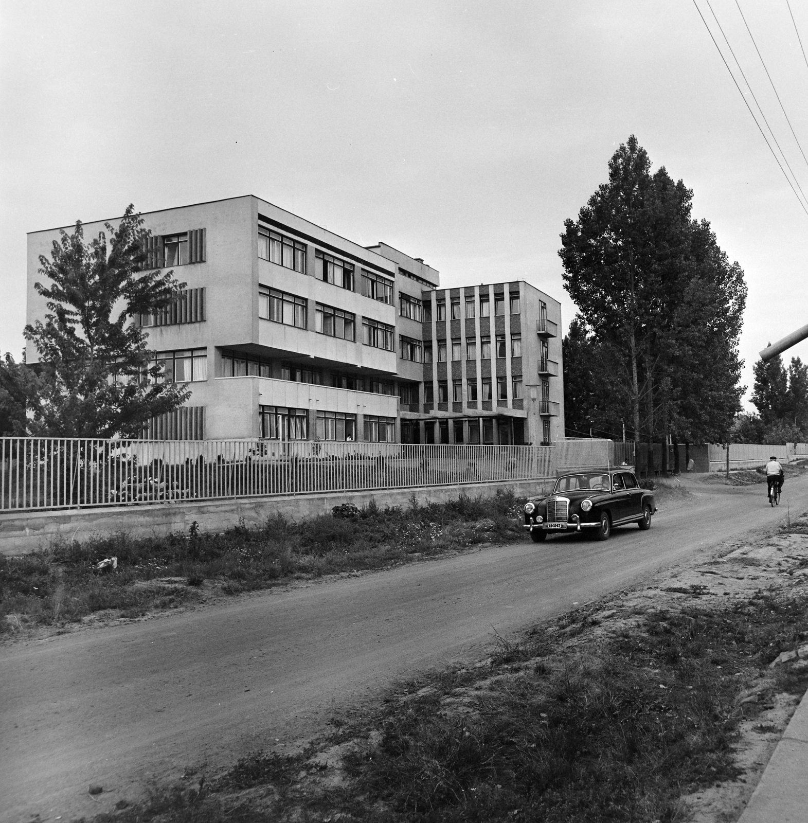 Hungary, Nyíregyháza, 1968, Bojár Sándor, Mercedes W120, Mercedes-brand, Fortepan #177949