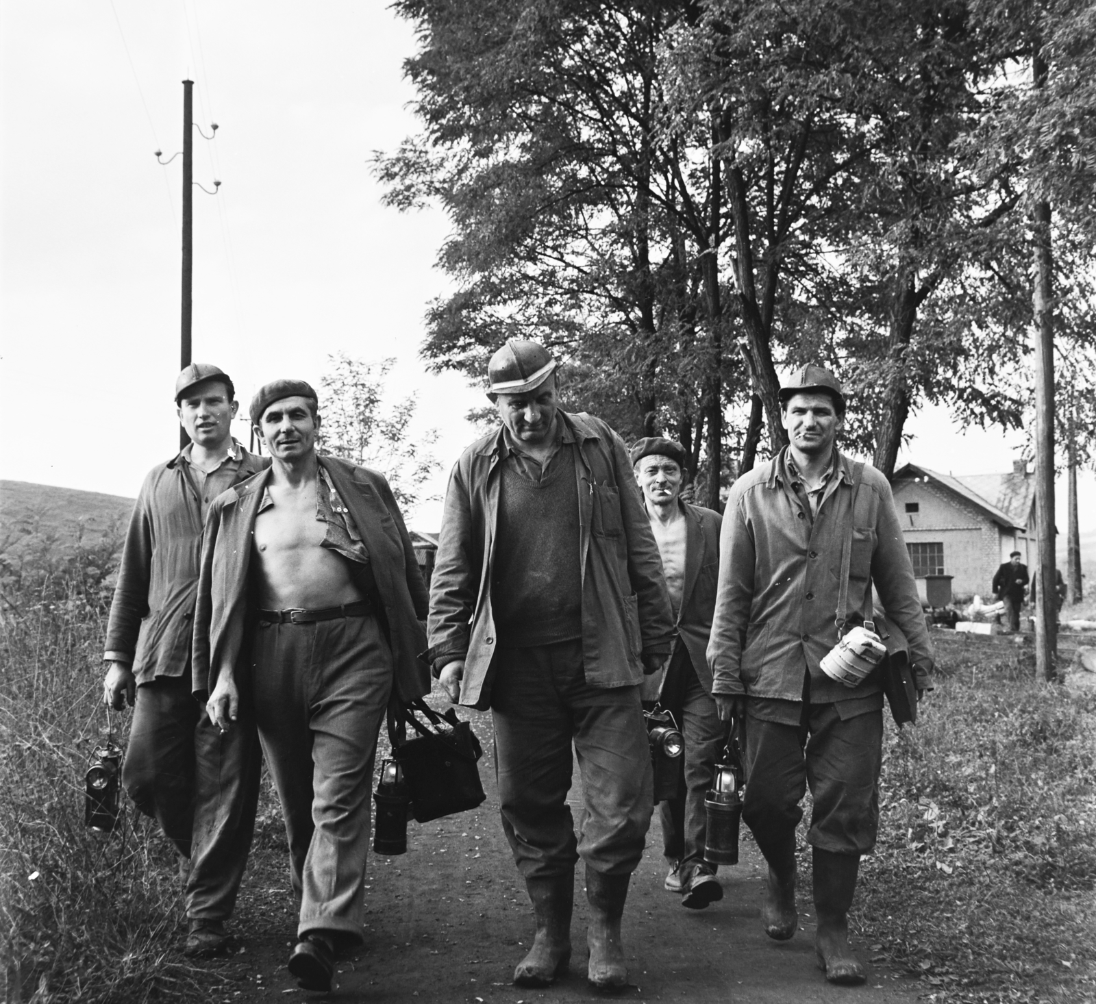 Magyarország, Bátonyterenye, Kisterenye (ekkor önálló), Csigakút-lejtősakna, vájár műszakváltáskor., 1966, Bojár Sándor, Fortepan #178006