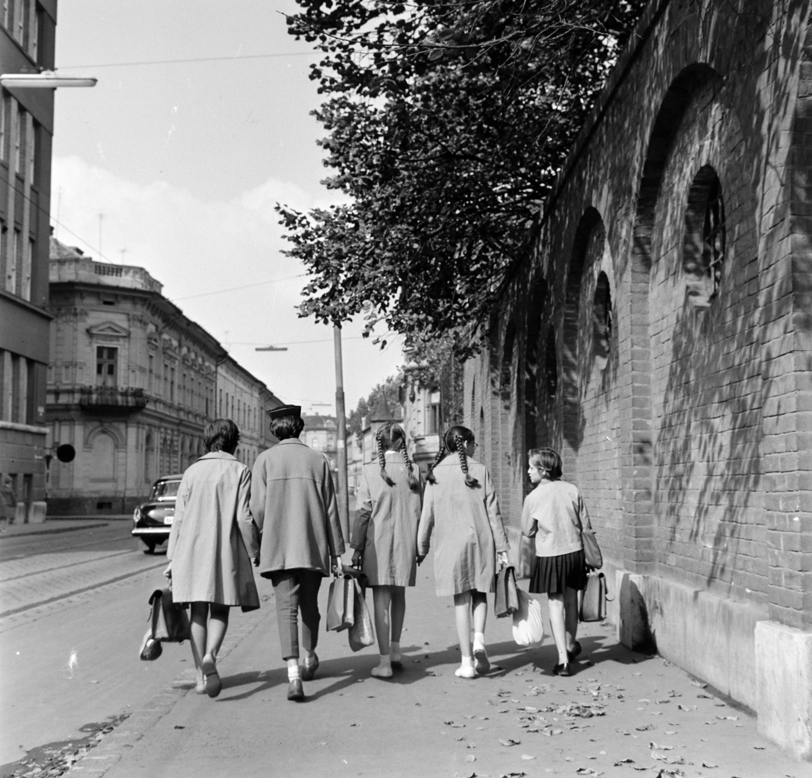 Magyarország, Szeged, Zrínyi utca a Kelemen László utca felé nézve., 1969, Bojár Sándor, Fortepan #178038