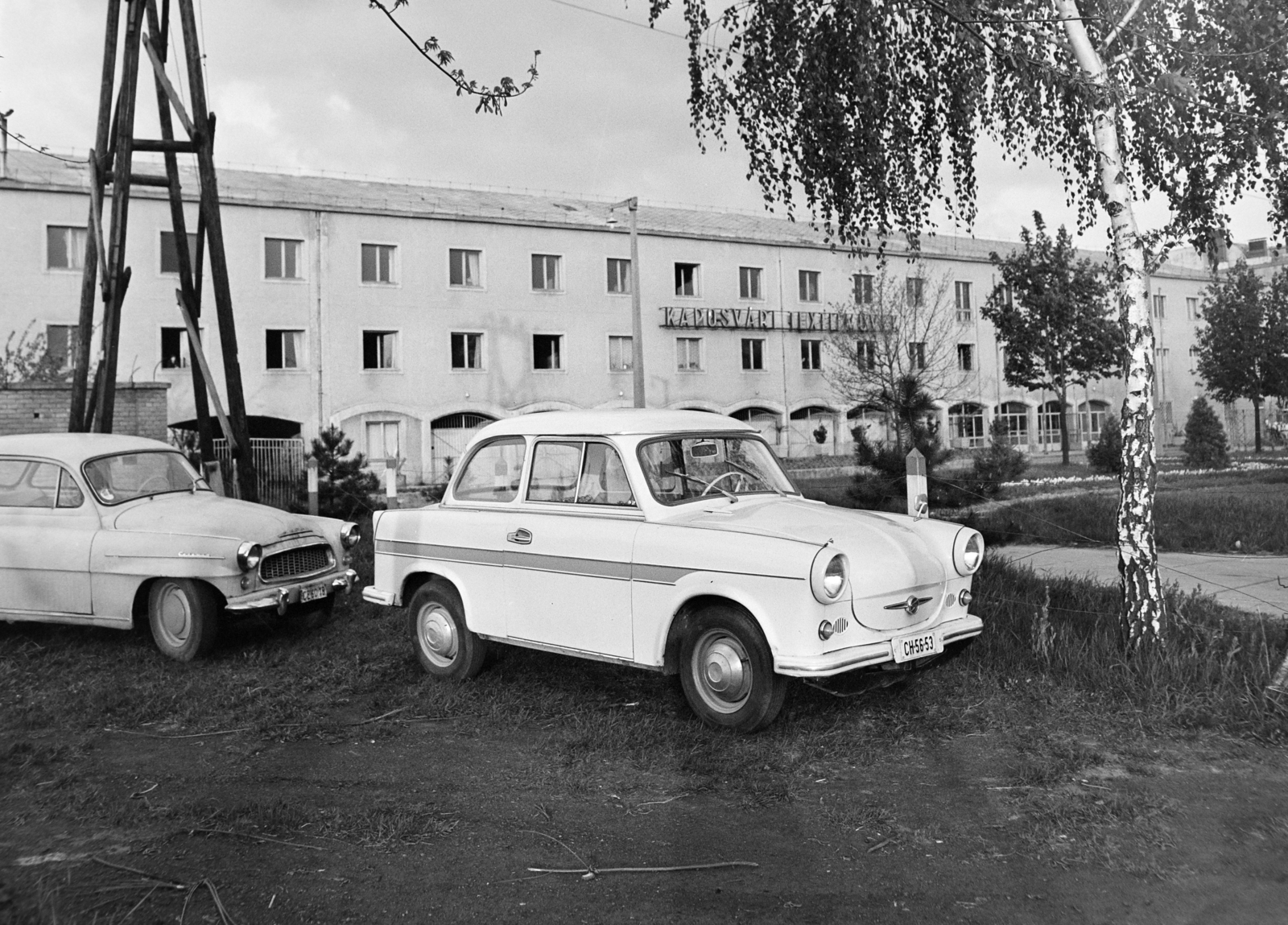 Magyarország, Kaposvár, Papsára-dűlő, Kaposvári Textilművek., 1969, Bojár Sándor, Skoda-márka, Trabant 600, Fortepan #178083