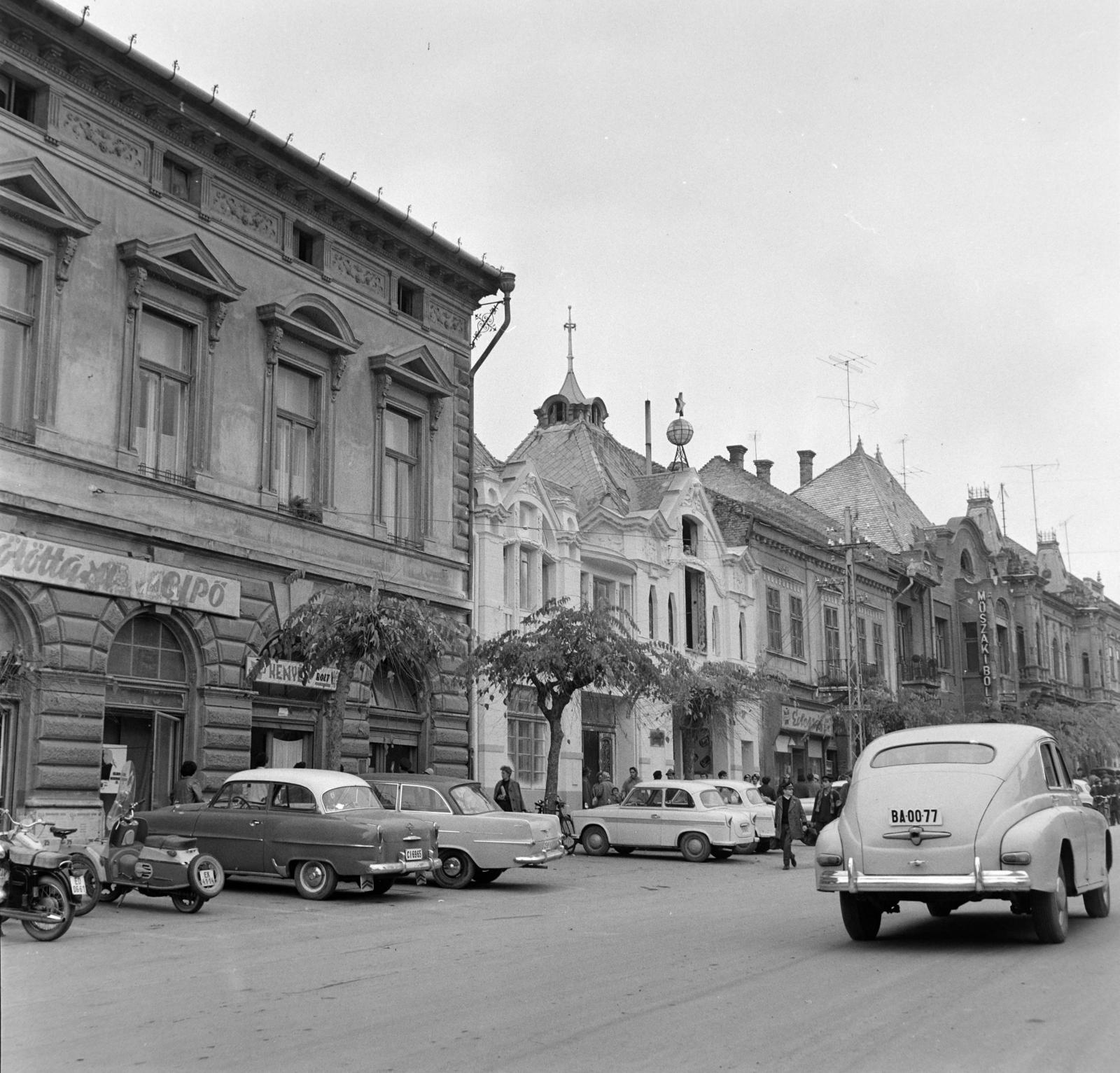 Hungary, Szekszárd, Garay tér., 1964, Bojár Sándor, Fortepan #178187