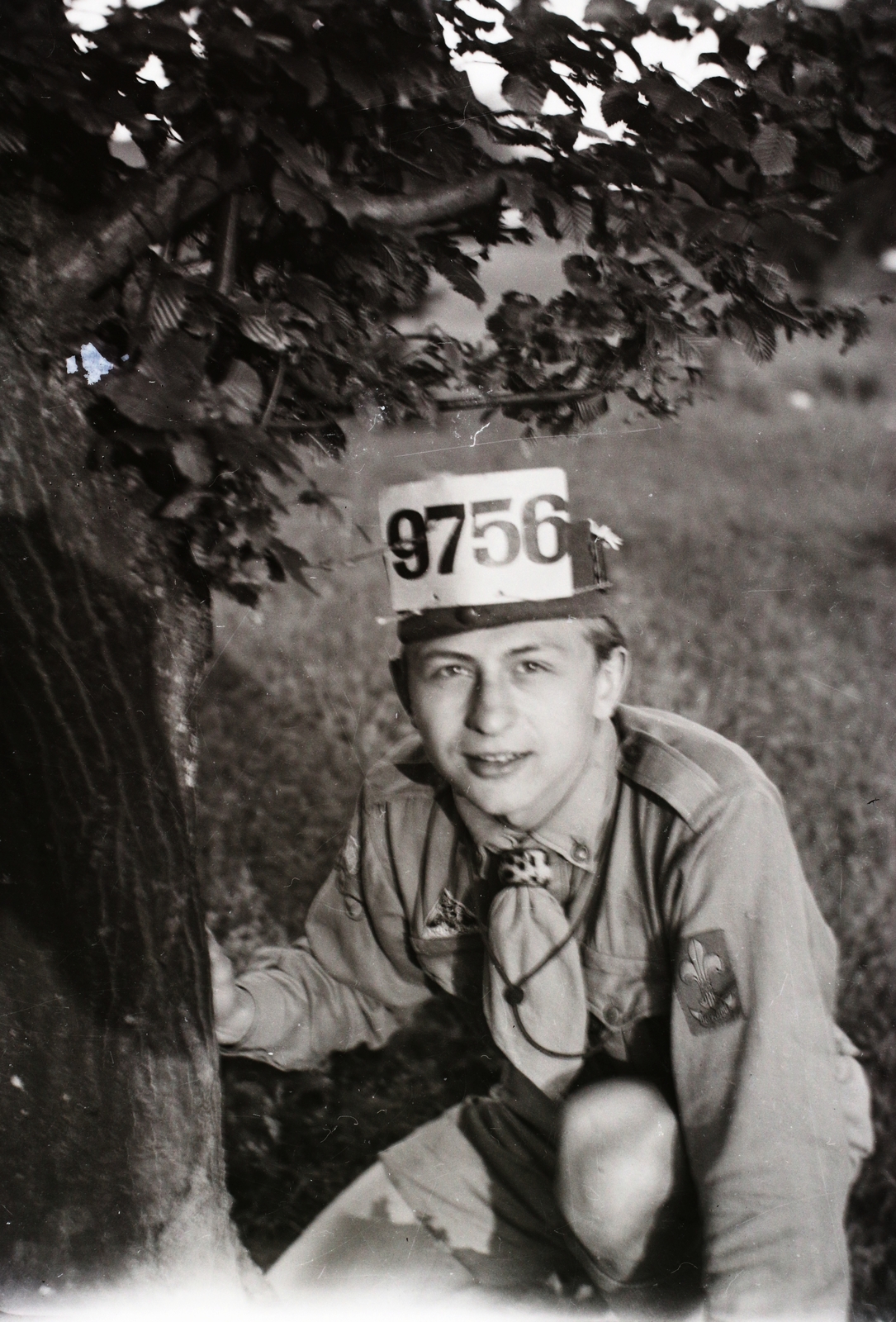1943, Kotnyek Antal, portrait, uniform, boy, scouting, Capture the Flag, Fortepan #17821