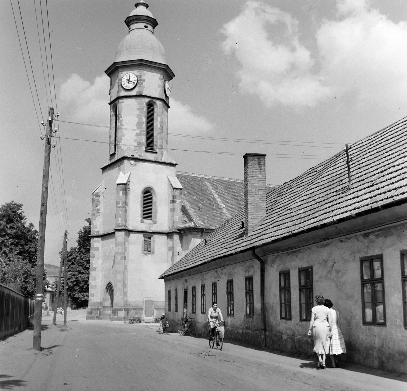 Hungary, Nagymaros, Dózsa György út, Szent Kereszt Felmagasztalása templom., 1960, Bojár Sándor, church, Fortepan #178229