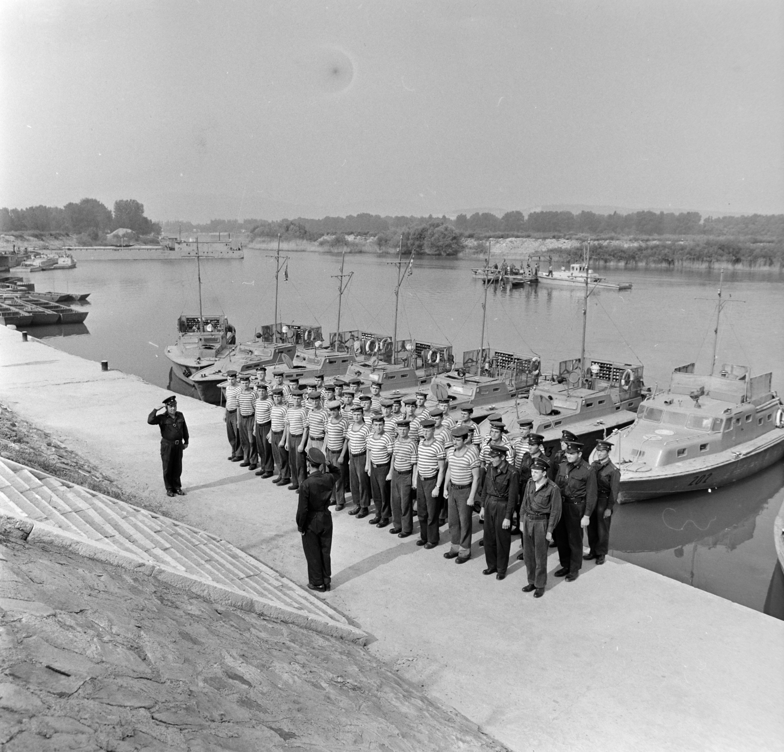 Hungary, Budapest IV., Flottilla-öböl, a Honvéd Folyami Flottilla egységei., 1965, Bojár Sándor, Budapest, Fortepan #178475