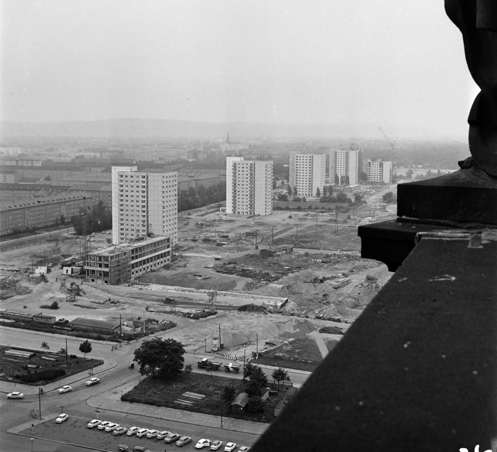 Germany, Dresden, kilátás a Városháza tornyából a Grunauer Strasse toronyházai felé., 1969, Bojár Sándor, GDR, Fortepan #178742