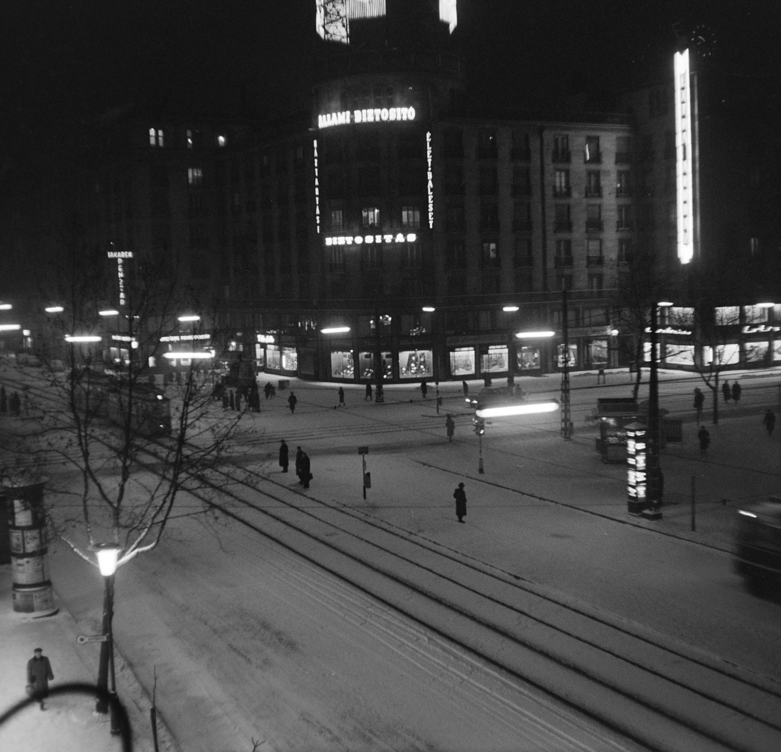 Hungary, Budapest V.,Budapest VII.,Budapest VIII., Astoria kereszteződés, Károly (Tanács) körút - Rákóczi út sarok, MTA lakóház., 1960, Bojár Sándor, Fortepan #178827
