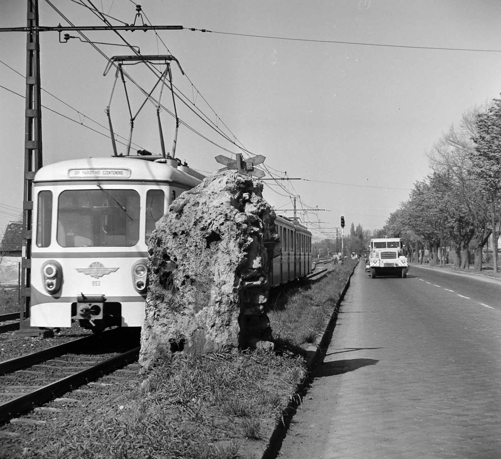 Magyarország, Budapest III., Szentendrei út a Reményi Ede utca felől a Záhony utca irányába nézve., 1965, Bojár Sándor, Budapest, HÉV, Fortepan #178855