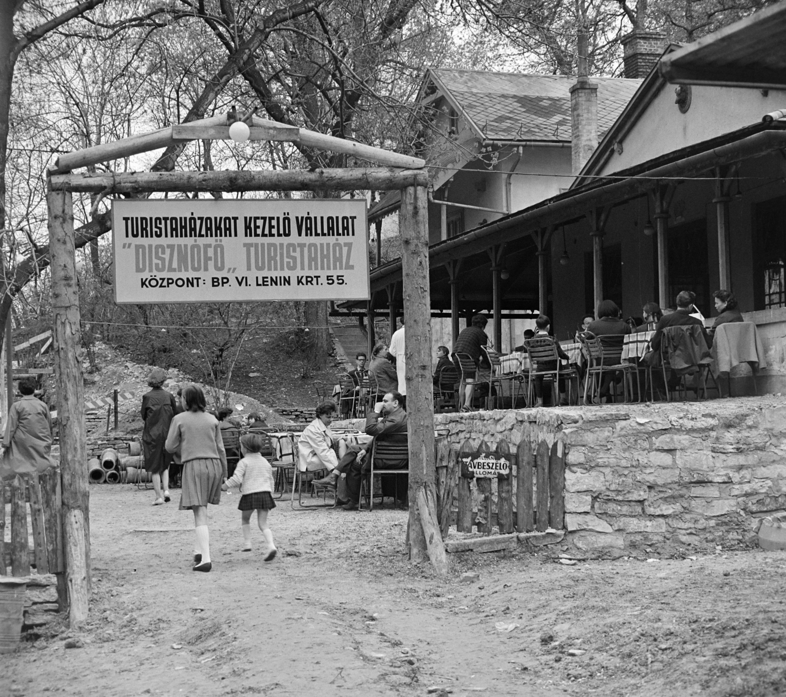 Hungary, Budapest XII., Szilassy út 18., Disznófő turistaház és vendéglő., 1961, Bojár Sándor, restaurant, Budapest, Fortepan #178860
