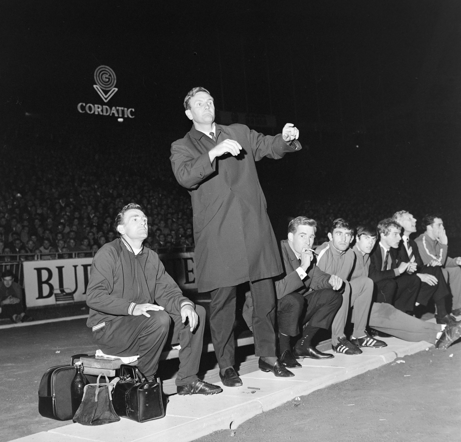 Hungary, Népstadion, Budapest XIV., a Ferencváros - Leeds United labdarúgó Vásárvárosok Kupa döntő visszavágója 1968. szeptember 11-én (0:0, összesítésben 0:1), az angol csapat kispadja., 1968, Bojár Sándor, Budapest, Fortepan #179044