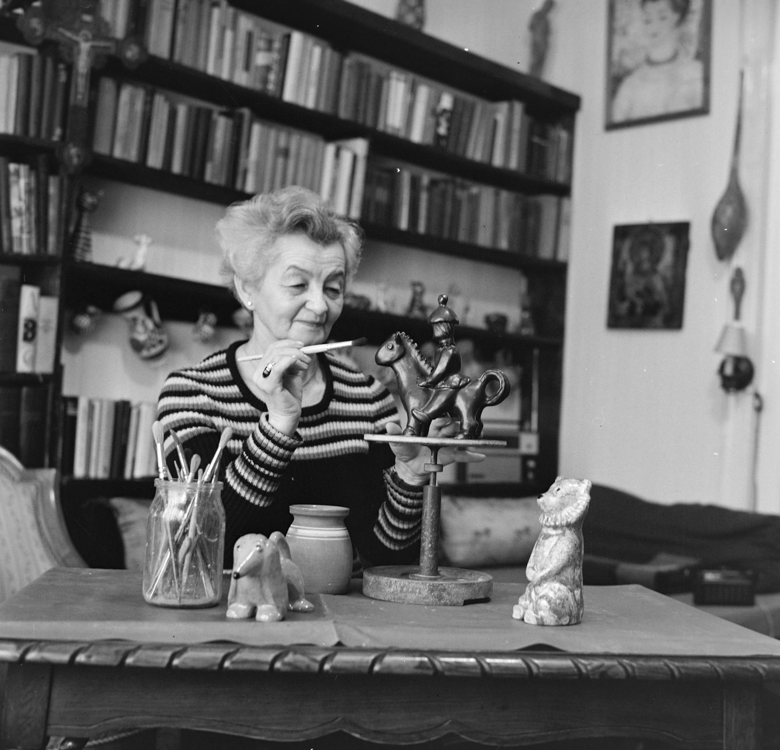 Hungary, Budapest V., Molnár utca 16., Kertész Klára keramikusművész az otthonában., 1976, Bojár Sándor, Budapest, ceramist, ceramics, Fortepan #179061