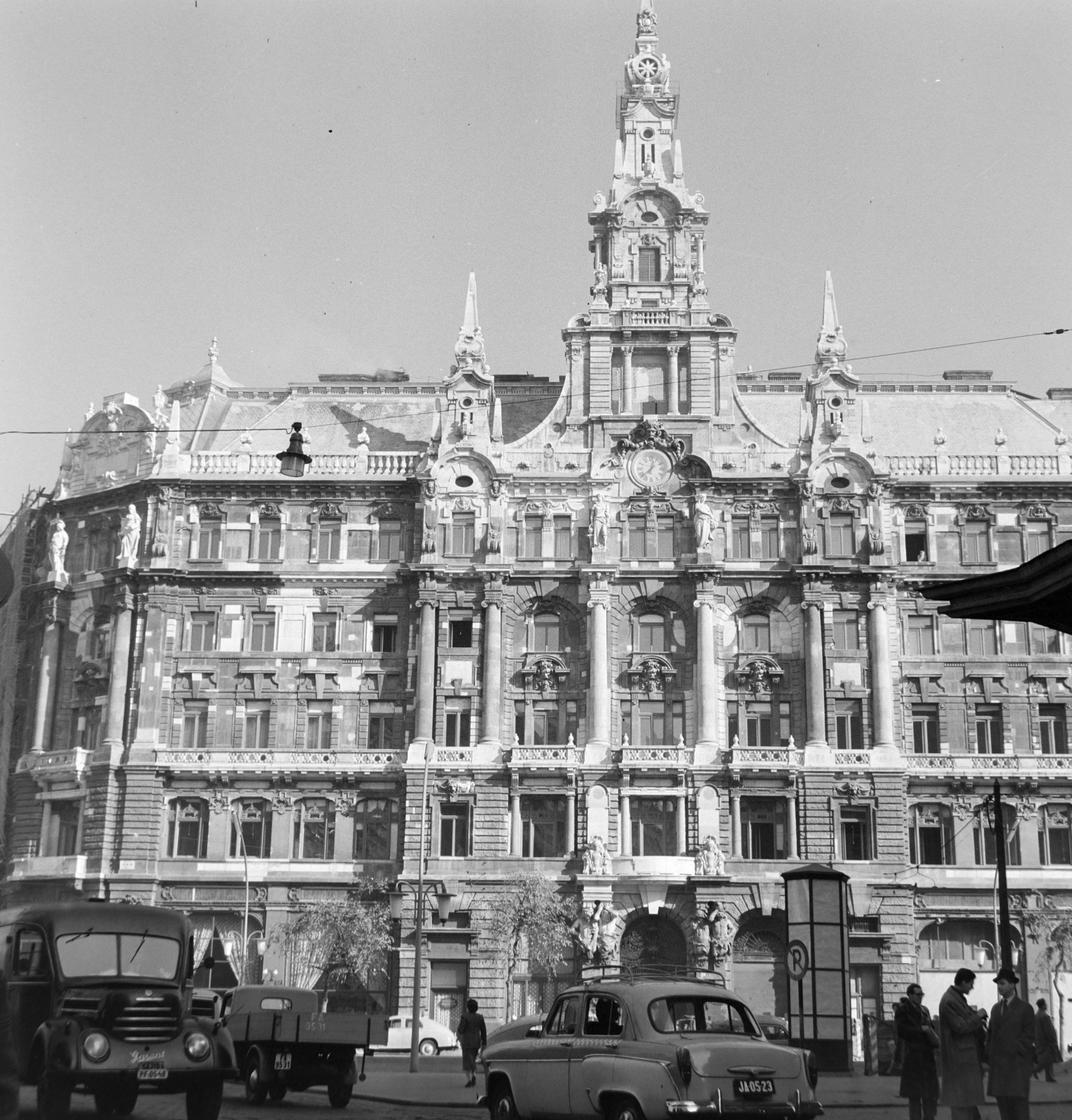 Hungary, Budapest VII., Dohány utca az Erzsébet (Lenin) körútnál, szemben a New York palota., 1963, Bojár Sándor, Budapest, Fortepan #179127