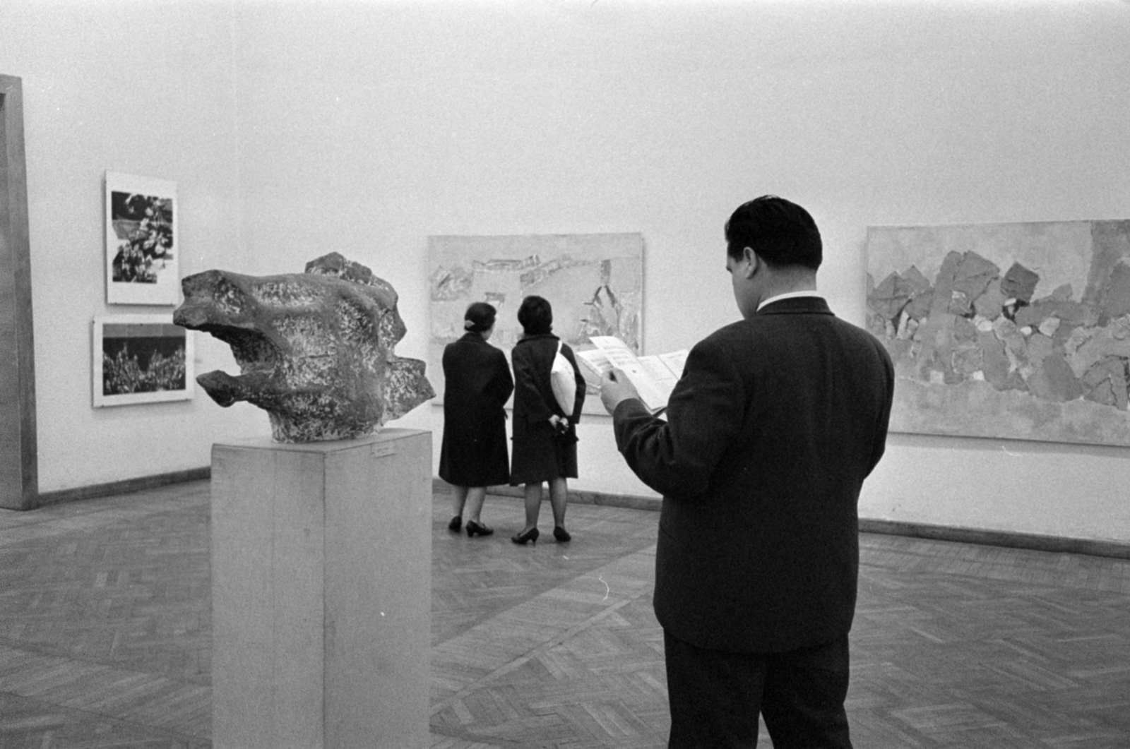 Hungary, Budapest XIV., Hősök tere, Műcsarnok. A felvétel a Mai finn képzőművészet című kiállításon készült., 1967, Bojár Sándor, Budapest, Fortepan #179201