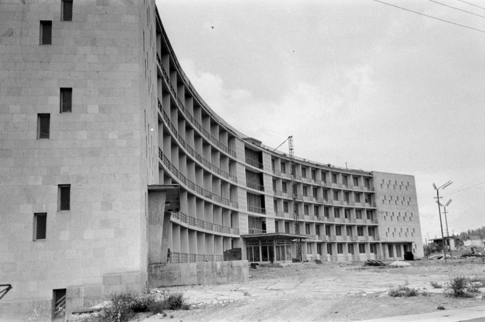 Yerevan, Paronyan út 21., a mai Nairi Kórház és Egészségügyi Központ., 1967, Bojár Sándor, Soviet Union, construction, Fortepan #179347