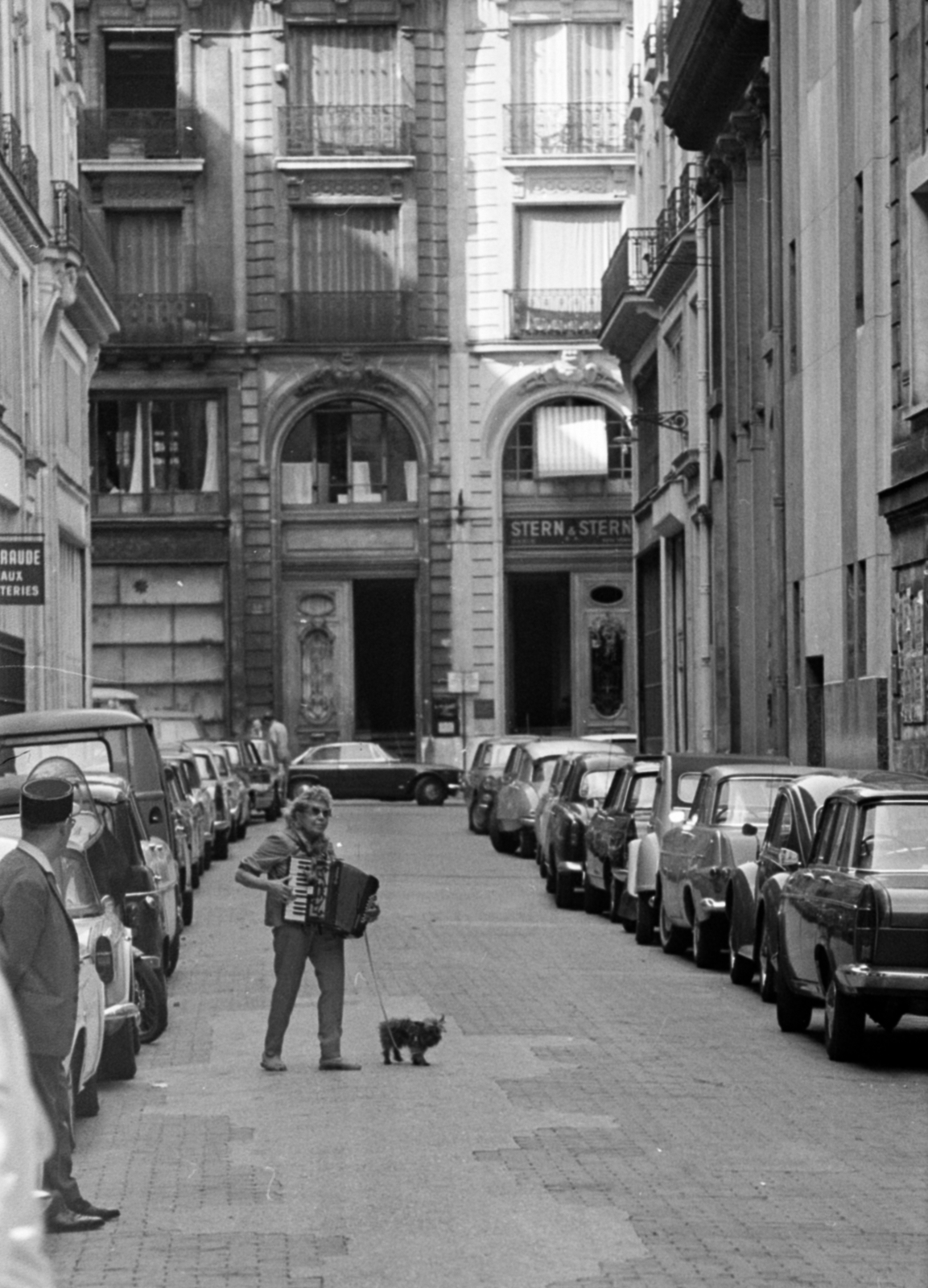 Franciaország, Párizs, a Rue Ambroise-Thomas a Rue Richer felől nézve., 1967, Bojár Sándor, Fortepan #179518