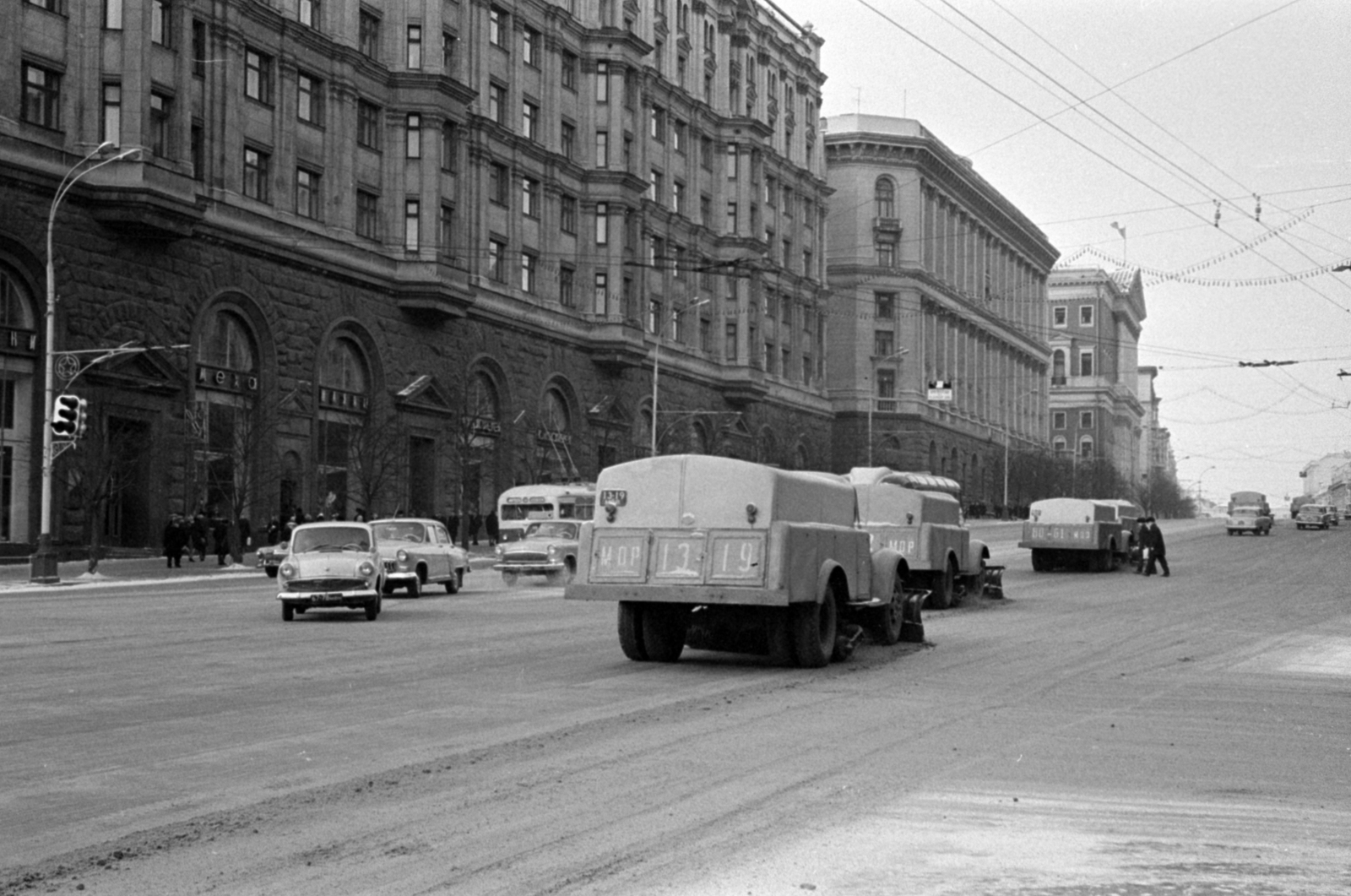 Russia, Moscow, Tverszkaja (Gorkij) utca a Kamergerszkij átjáró felől a Brjuszov átjáró felé nézve., 1964, Bojár Sándor, Fortepan #179751