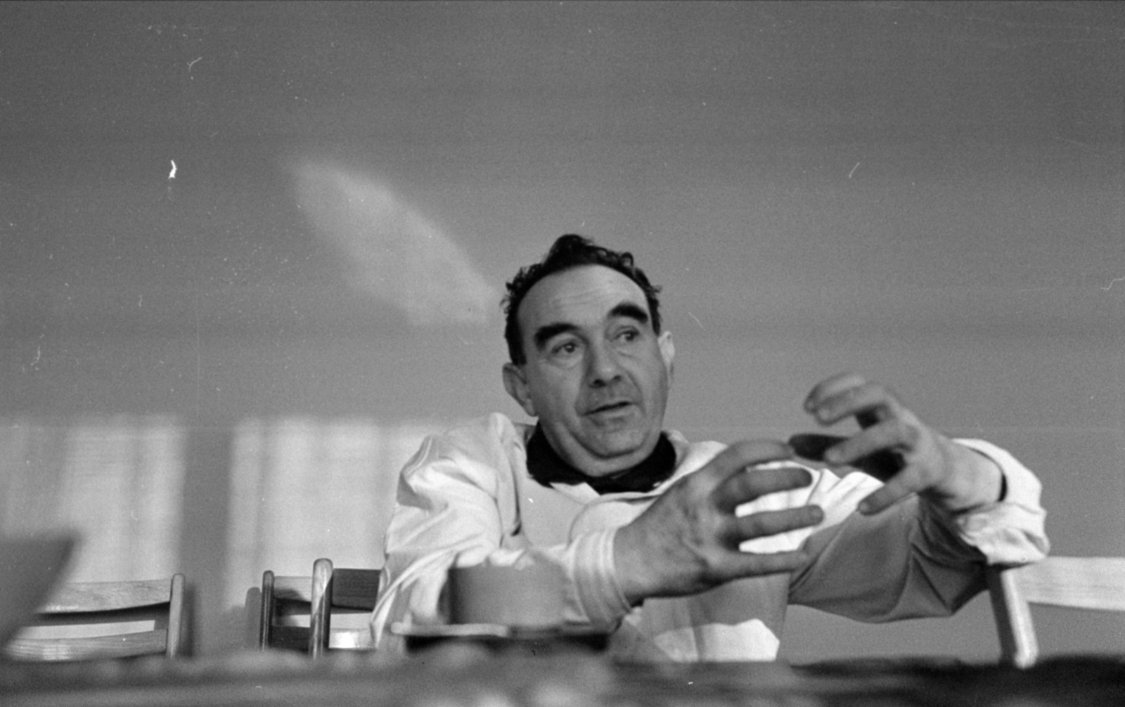 Magyarország, Budapest XII., Zugligeti út 9-25., Magyar Iparművészeti Főiskola (később Moholy-Nagy Művészeti Egyetem). Szrogh György a Főiskola tanára és az Építészeti Tanszék vezetője, későbbi Állami Díjas építész., 1968, Bojár Sándor, Budapest, Fortepan #179876