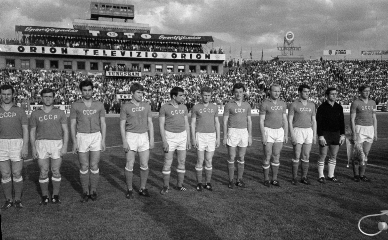 Hungary, Népstadion, Budapest XIV., Magyarország - Szovjetunió EB mérkőzés 1968. május 4. A szovjet csapat labdarugói., 1968, Bojár Sándor, Budapest, Fortepan #179893