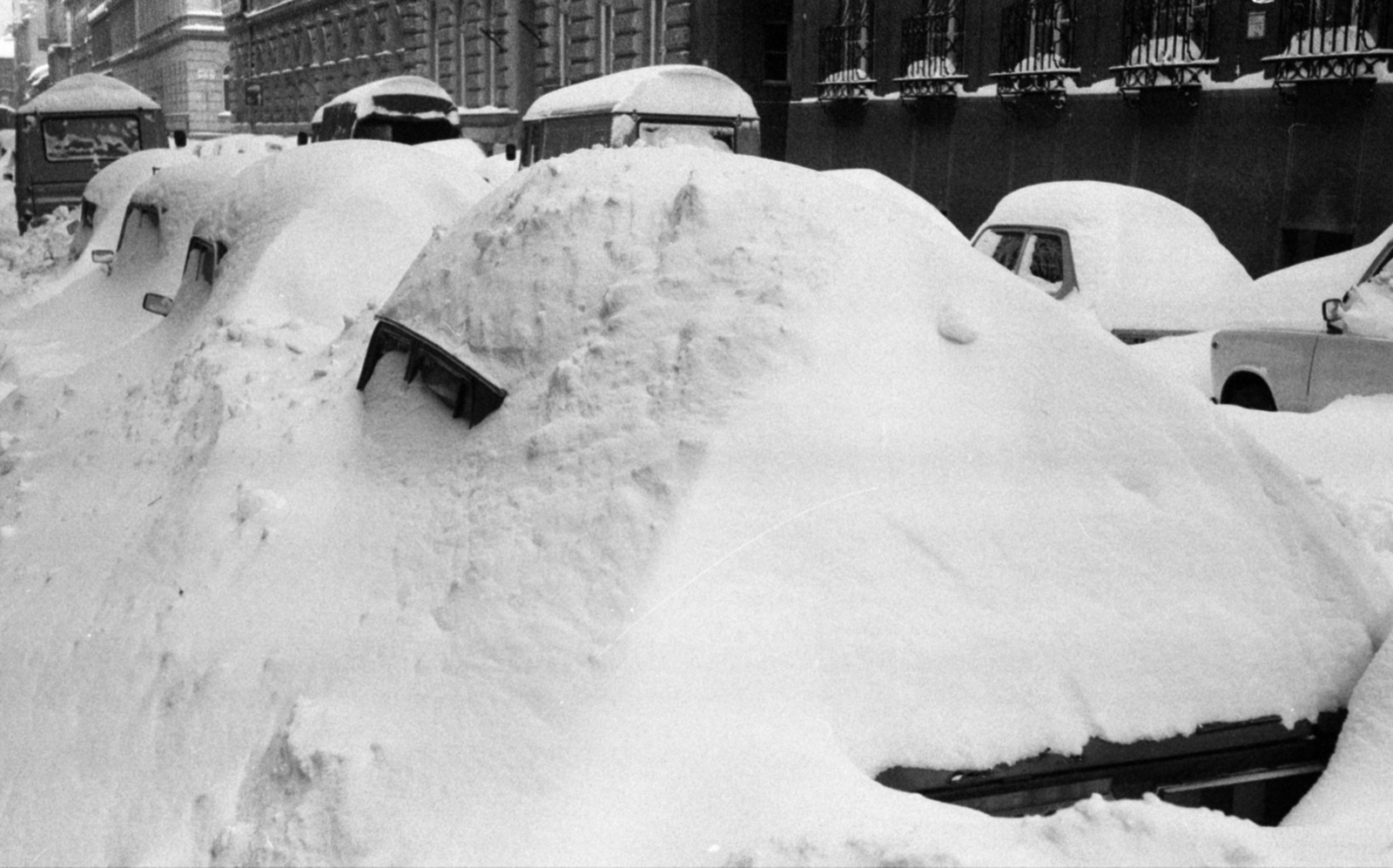 Hungary, Budapest VII., Hársfa utca, a Dohány utca felől a Barcsay utca felé nézve., 1975, Bojár Sándor, Budapest, snowy landscape, Fortepan #179934