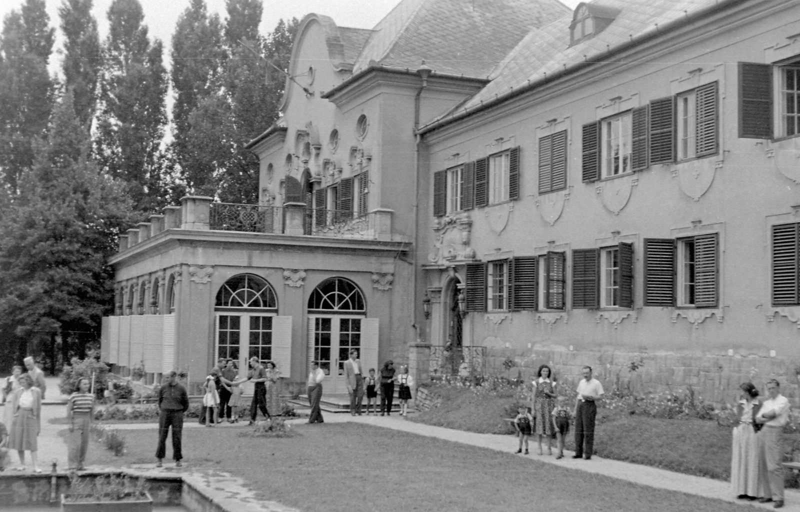 Magyarország, Balatongyörök, BM üdülő., 1954, Magyar Rendőr, terasz, palota, zsalugáter, kúria, eklektikus építészet, neobarokk stílus, Fortepan #18019