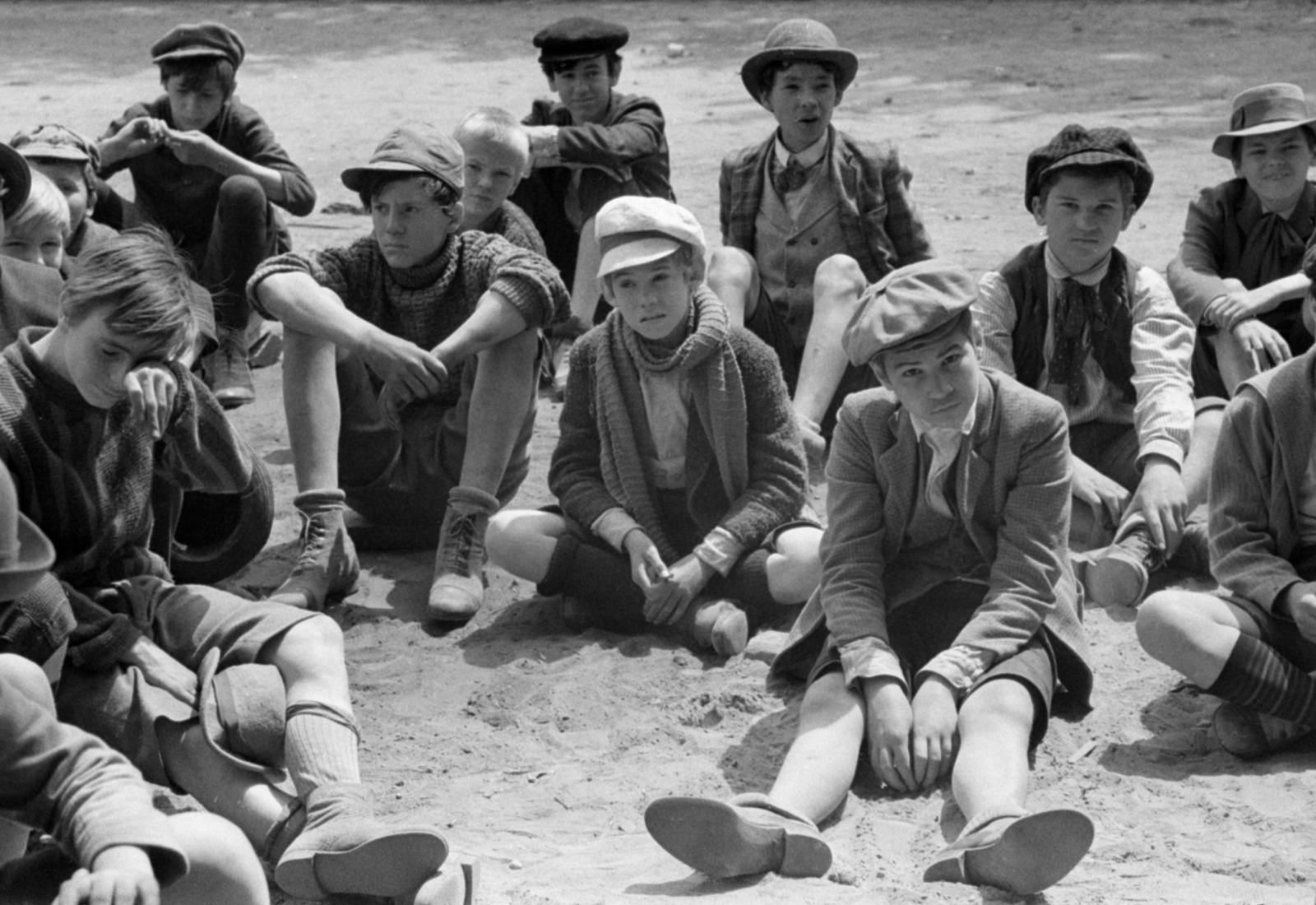 Hungary, Budapest XIII., a Gogol utca - Visegrádi utca sarkán kialakított grund. Az első magyar-amerikai koprodukciós film, a Pál utcai fiúk szereplői., 1968, Bojár Sándor, filming, Budapest, Fortepan #180213