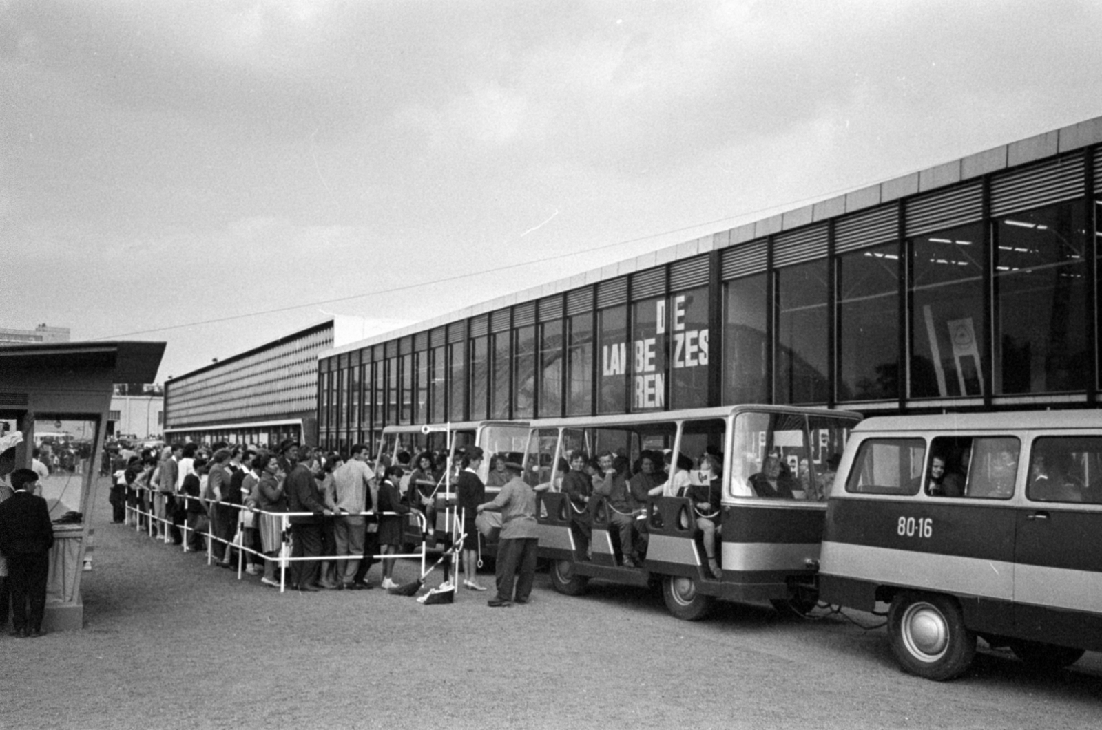 Magyarország, Városliget,Budapesti Nemzetközi Vásár, Budapest XIV., 1966, Bojár Sándor, nemzetközi vásár, Budapest, Fortepan #180276