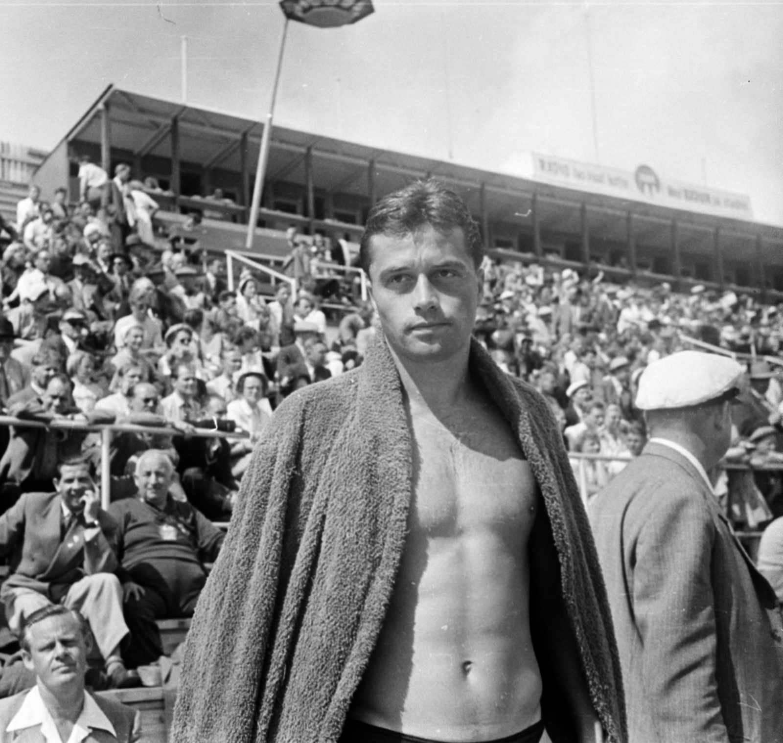 Finland, Helsinki, XV. nyári olimpiai játékok., 1952, Bojár Sándor, photo aspect ratio: square, man, sportsperson, Fortepan #180402