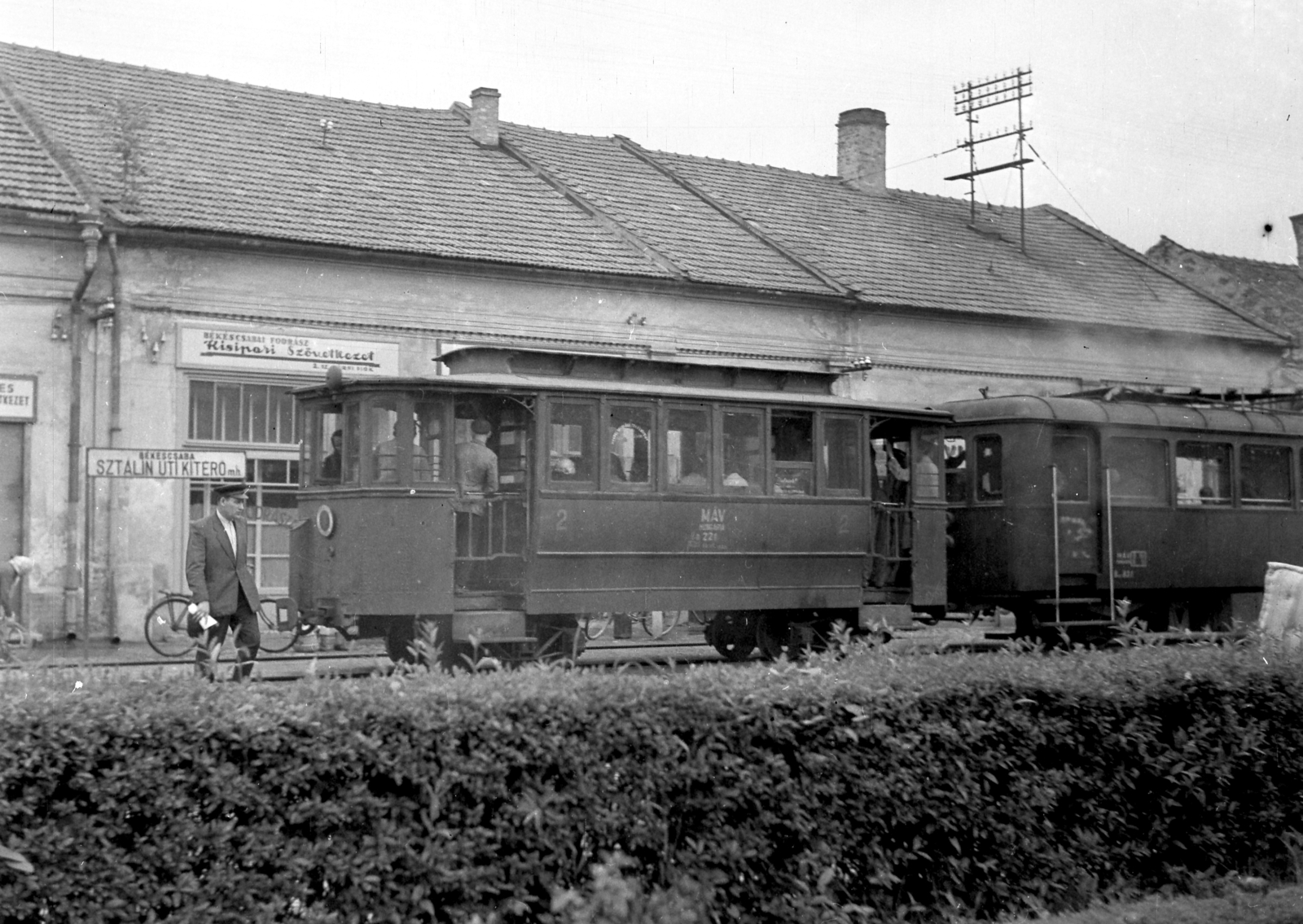 Hungary, Békéscsaba, Andrássy úti (Sztálin úti) kitérő - megállóhely az Alföldi Kisvasút Békéscsaba-Ludad-Vésztő fővonalán., 1957, Székács András, tram, Fortepan #18162