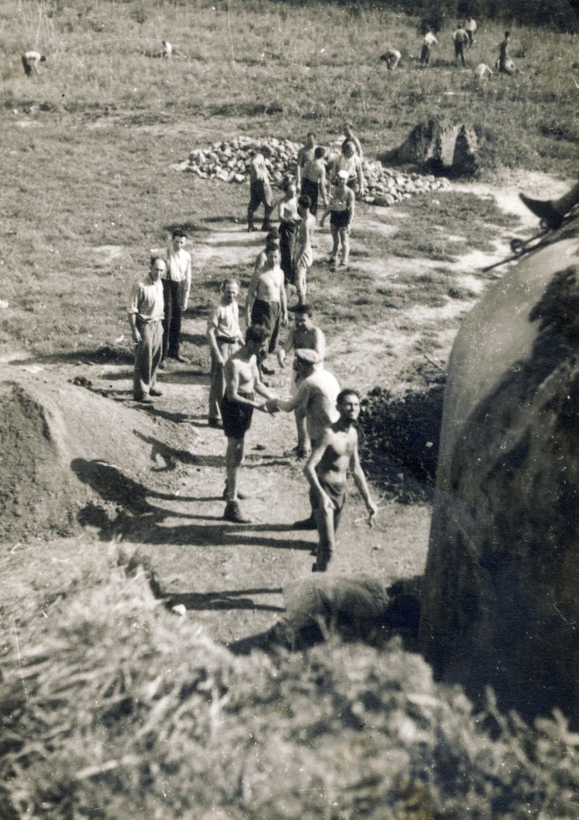 Romania,Transylvania, a Károly (Carol) vonal egyik erődje., 1942, Fortepan/Album029, labor service, Fortepan #183205