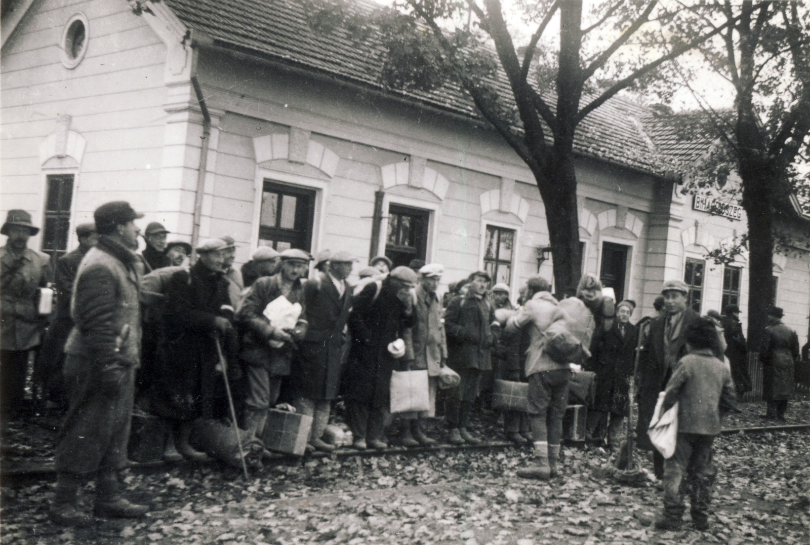Romania,Transylvania, Bihardiószeg, vasútállomás., 1942, Fortepan/Album029, labor service, Fortepan #183211