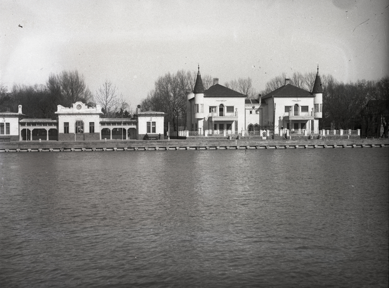 Hungary,Lake Balaton, Siófok, »Siófoki személyhajókikötő 1930 körül« Leltári jelzet: MMKM TEMGY 2019.1.1. 0890, 1930, Magyar Műszaki és Közlekedési Múzeum / BAHART Archívum, Fortepan #183412
