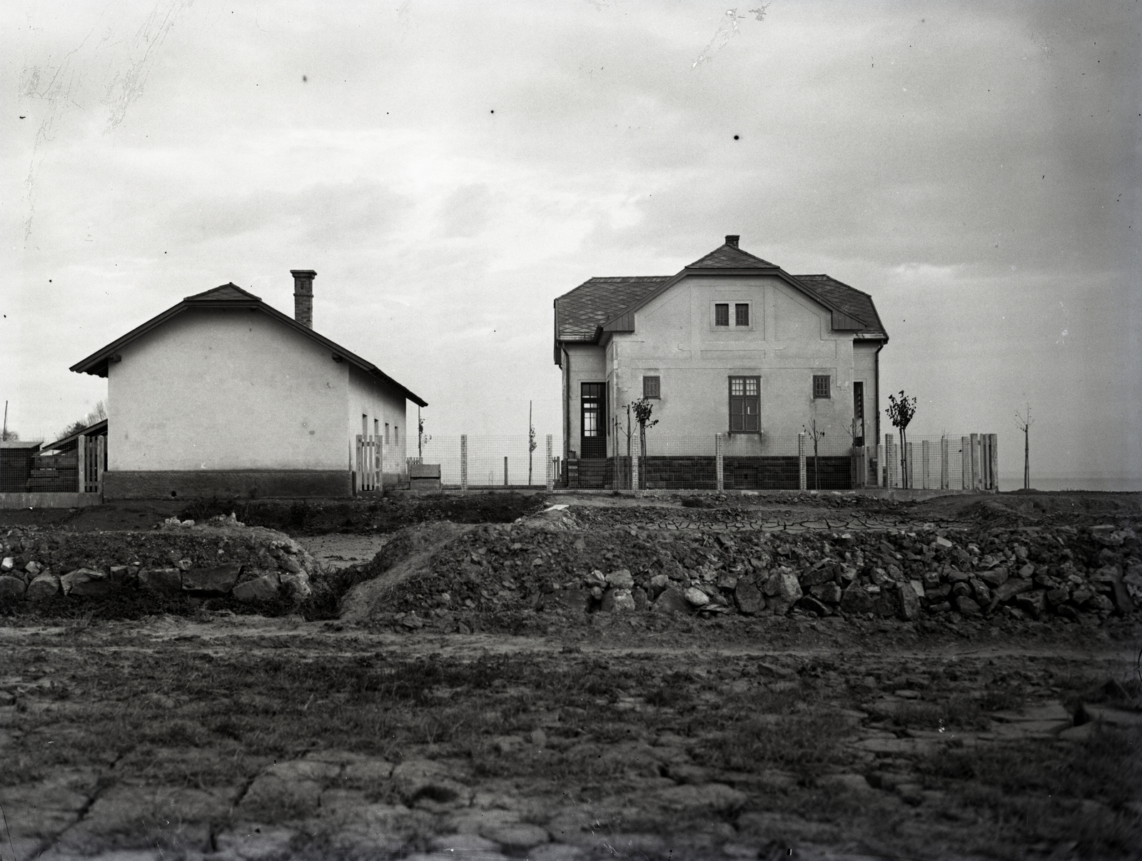Magyarország, Alsóörs, a kikötői őrház. Leltári jelzet: MMKM TEMGY 2019.1.1. 0952, 1920, Magyar Műszaki és Közlekedési Múzeum / BAHART Archívum, épület, Fortepan #183439