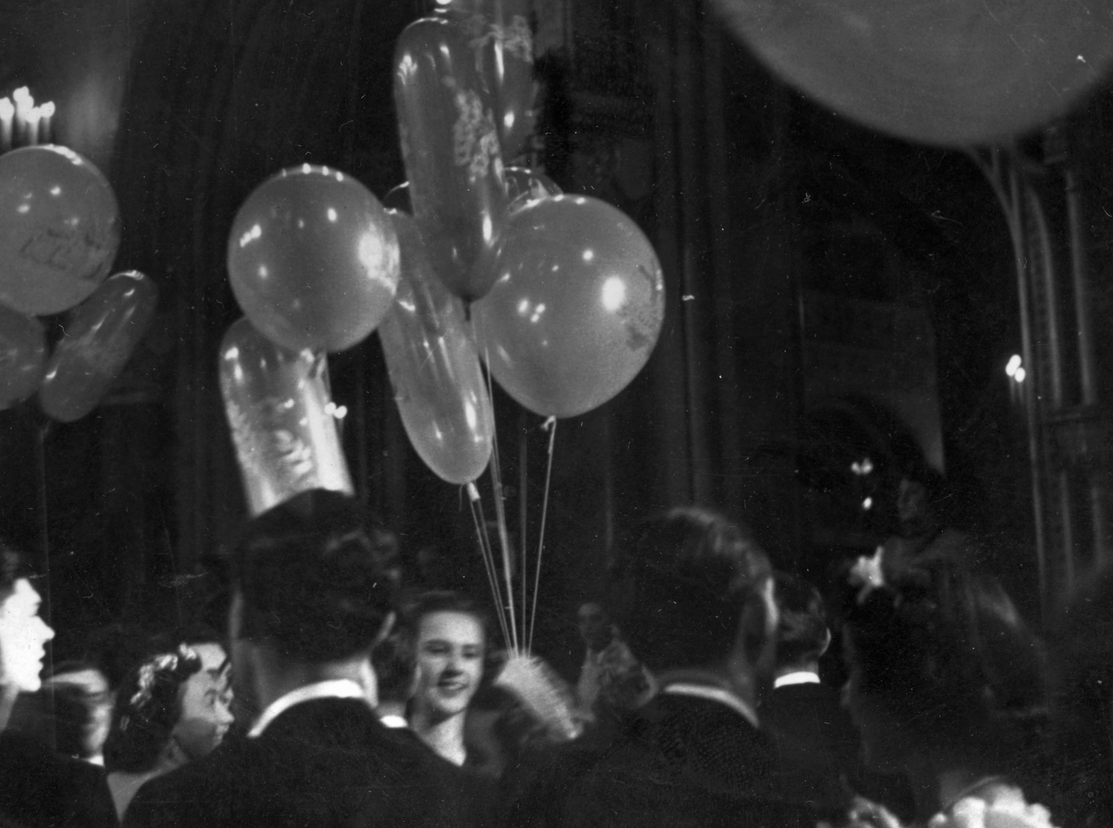 Hungary, Budapest V., Vigadó., 1940, Fortepan, Budapest, baloon, Fortepan #18356