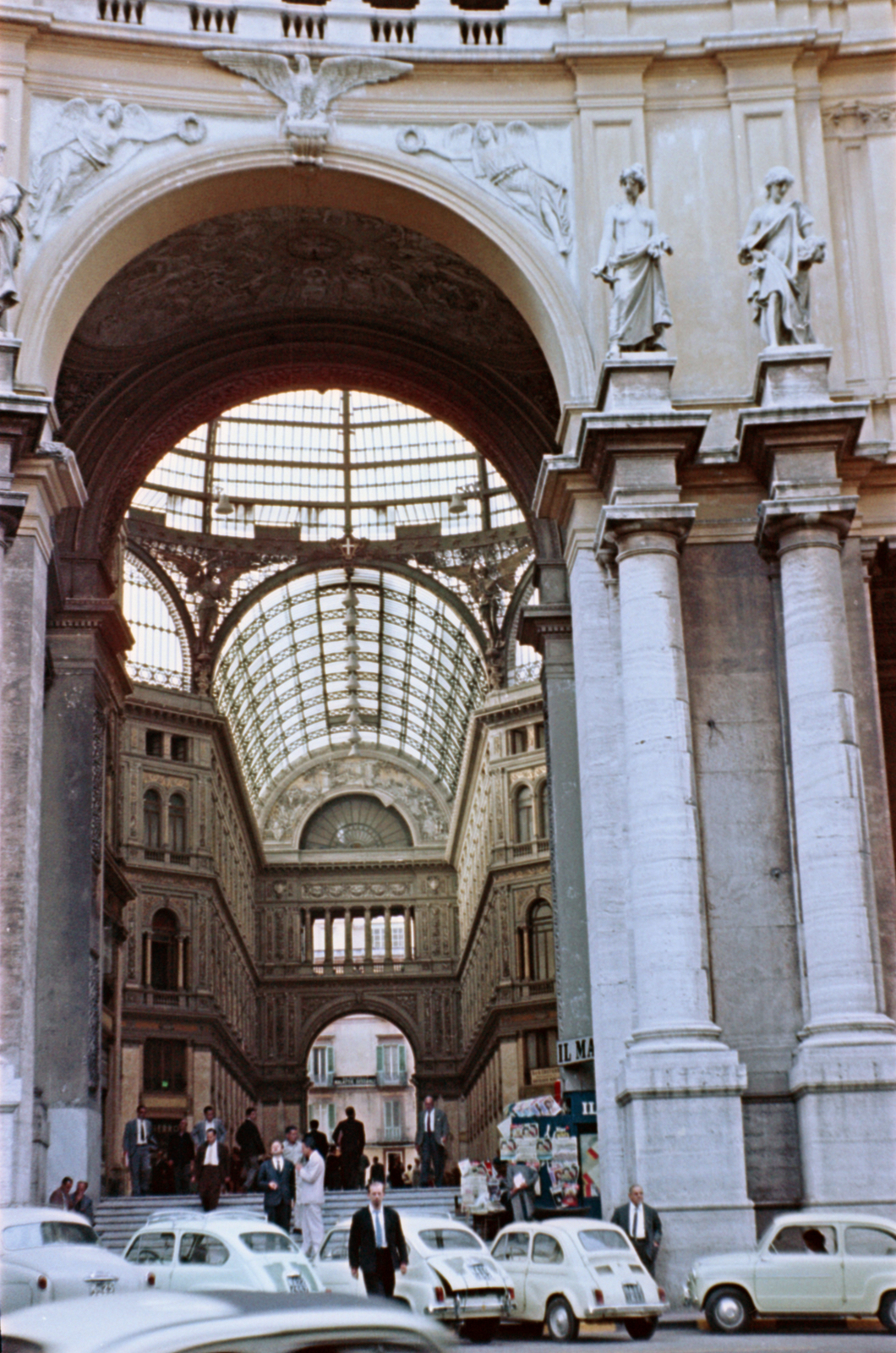 Italy, Naples, Galleria Umberto I., 1965, Breuer Pál, colorful, Fortepan #183678