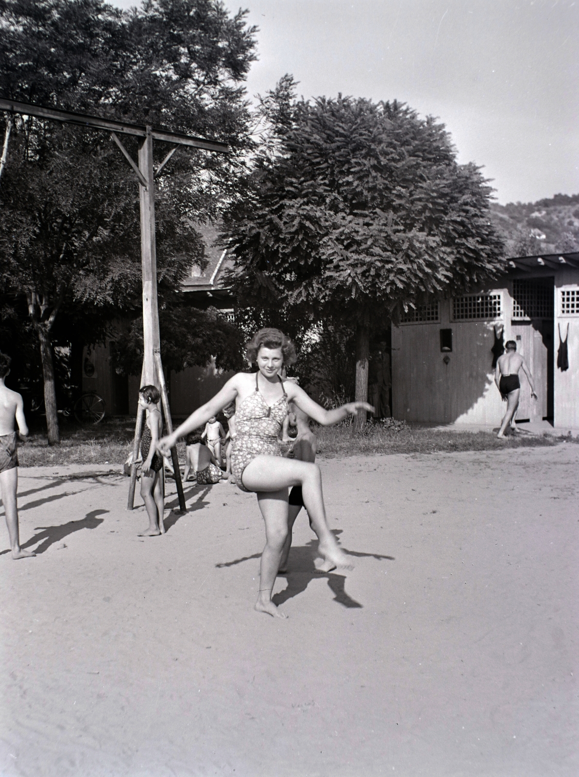 Hungary, Esztergom, Szent István strandfürdő., 1938, Divéky István, beach, ballet, Fortepan #183765