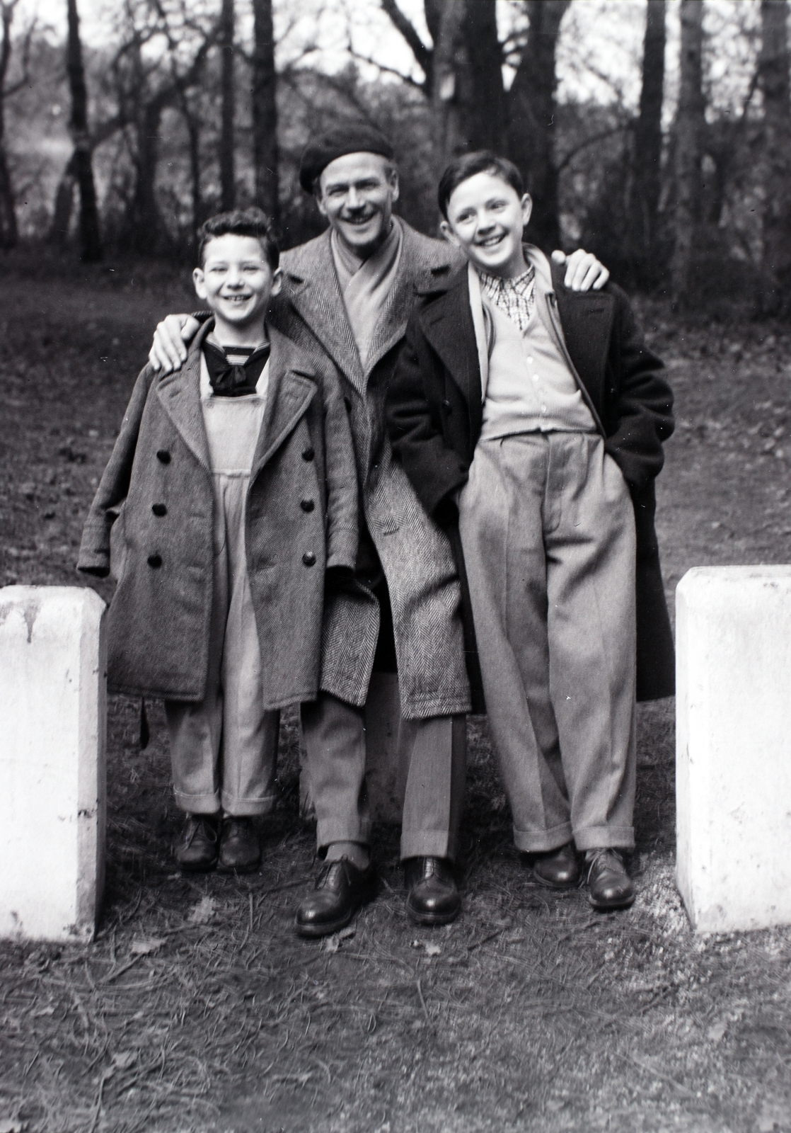 Románia,Erdély, 1959, Divéky István, kirándulás, karok a vállon, mosoly, fiúk, apa, Fortepan #183782