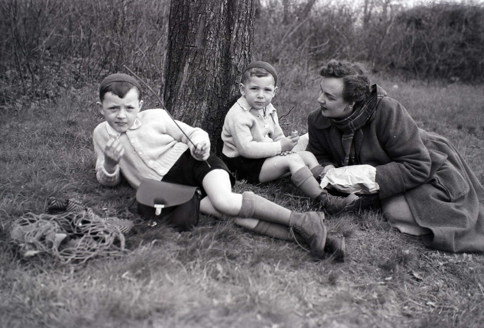 1953, Divéky István, excursion, kid, mother, snacks, Fortepan #183858