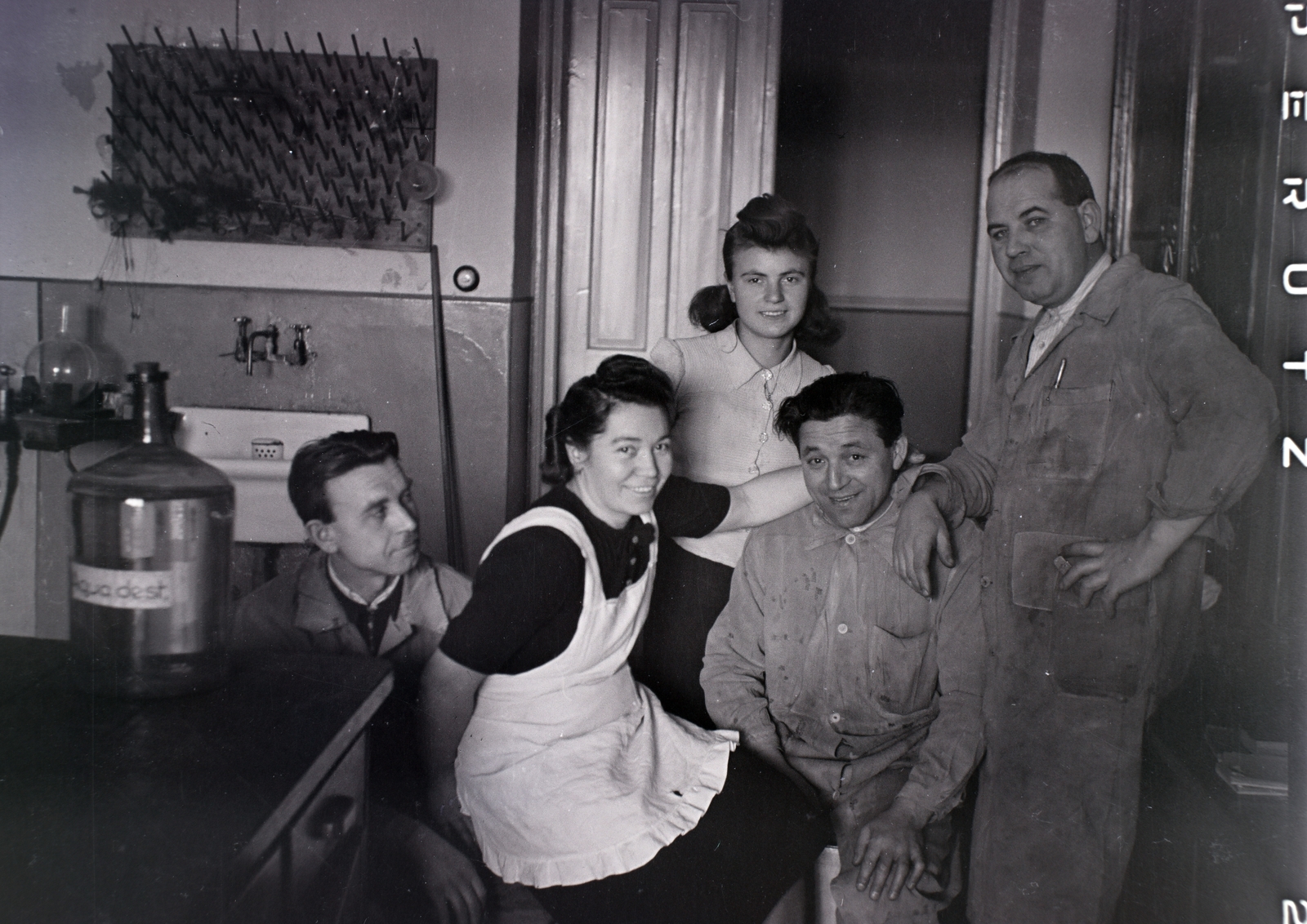 1936, Ferencz Zoltán Zénó, tableau, working clothes, kitchen, wall tap, Fortepan #184010