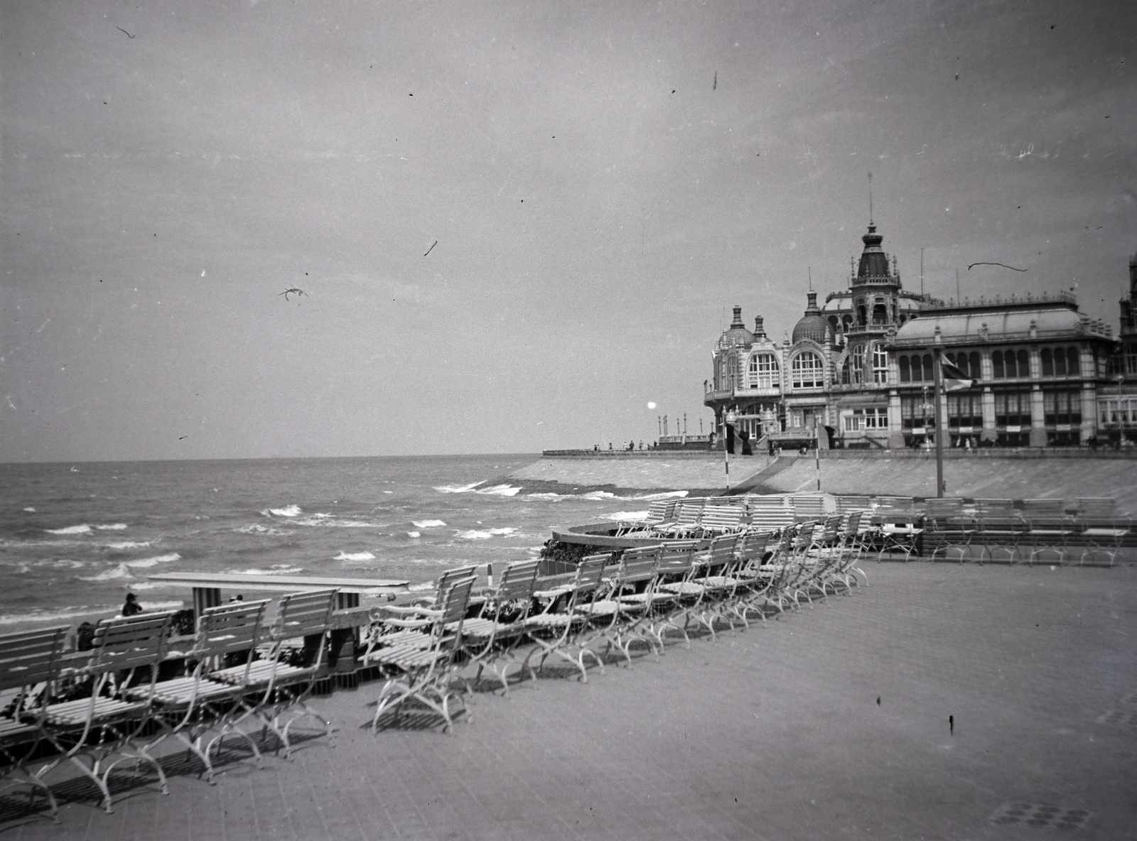 Belgium, Oostende, az Északi-tenger partja, jobbra a Kursaal., 1938, Ferencz Zoltán Zénó, Fortepan #184067