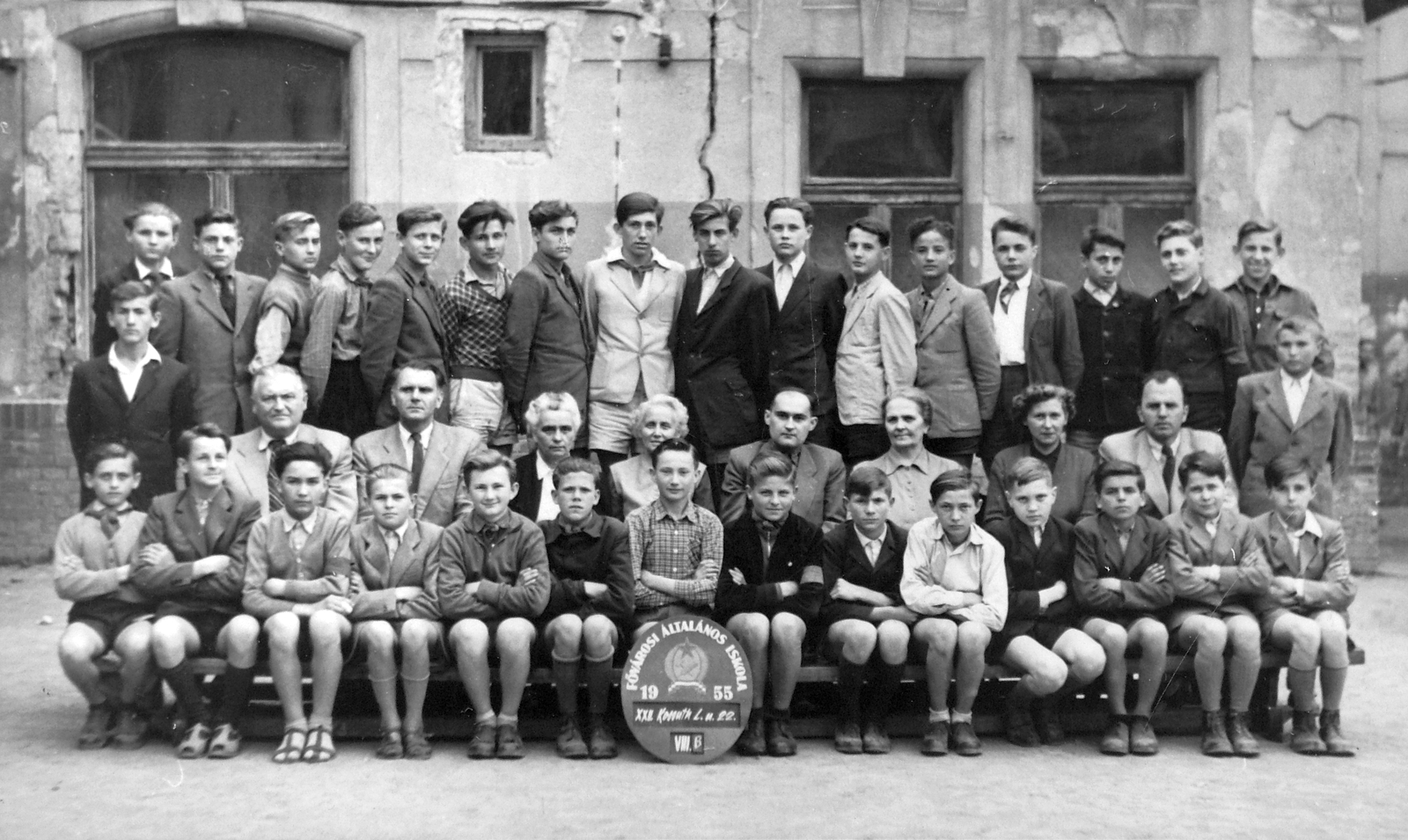 Hungary, Budapest XXII., Kossuth Lajos utca 22., Fővárosi Általános iskola végzős osztálya., 1955, Tóth László, class photo, teacher, Budapest, Fortepan #18416