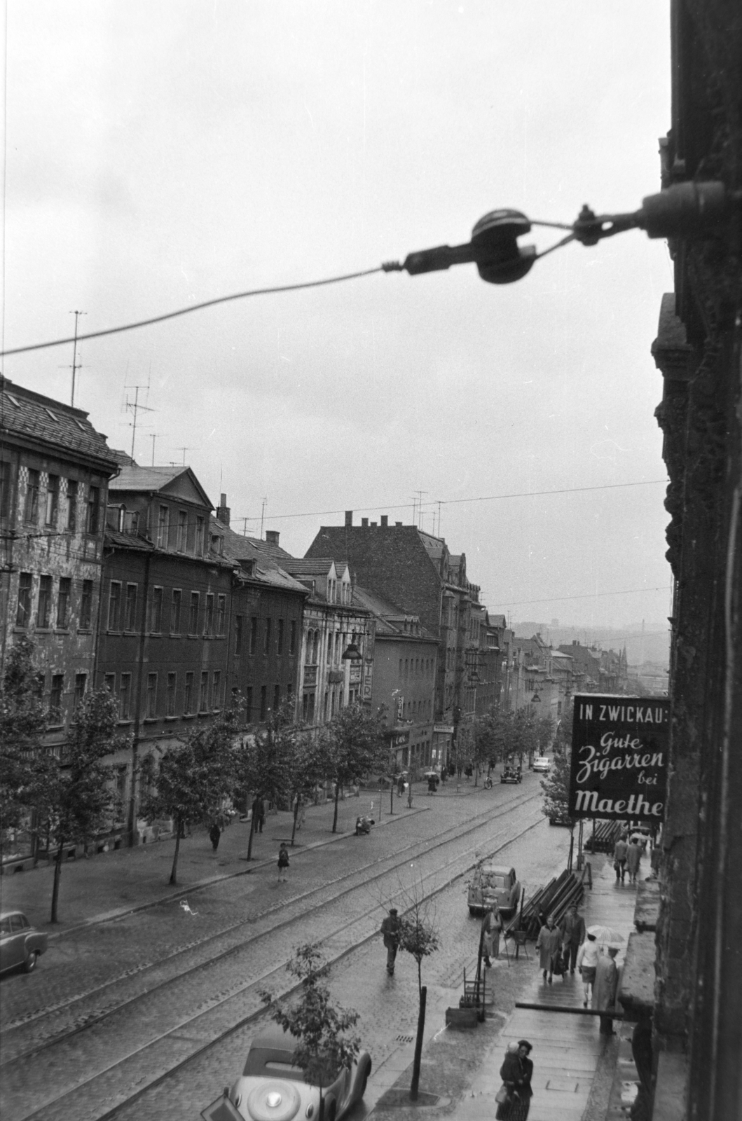 Germany, Zwickau, a Bahnhofstrasse az Am Bahnhof felől nézve, középen a Robert-Blum-Strasse kereszteződése., 1960, Ferencz Zoltán Zénó, street view, Fortepan #184207