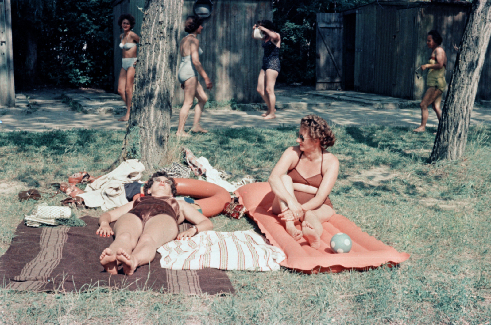 1958, Ferencz Zoltán Zénó, colorful, sunbathe, beach, air mattress, Fortepan #184213