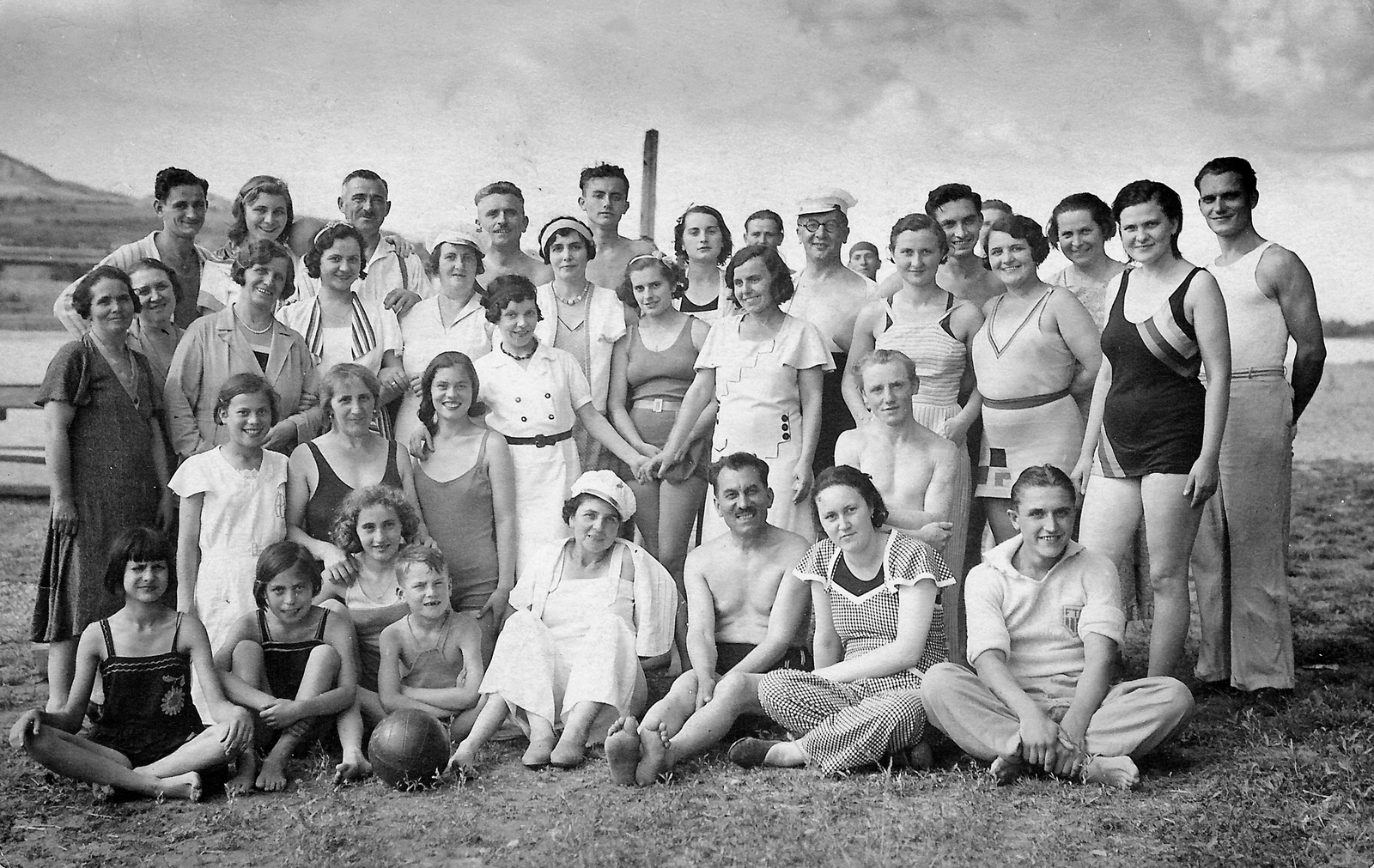 Hungary, Szigetmonostor, egy hajókirándulás résztvevői Péter-Pálkor., 1934, Fortepan, Fortepan #18430