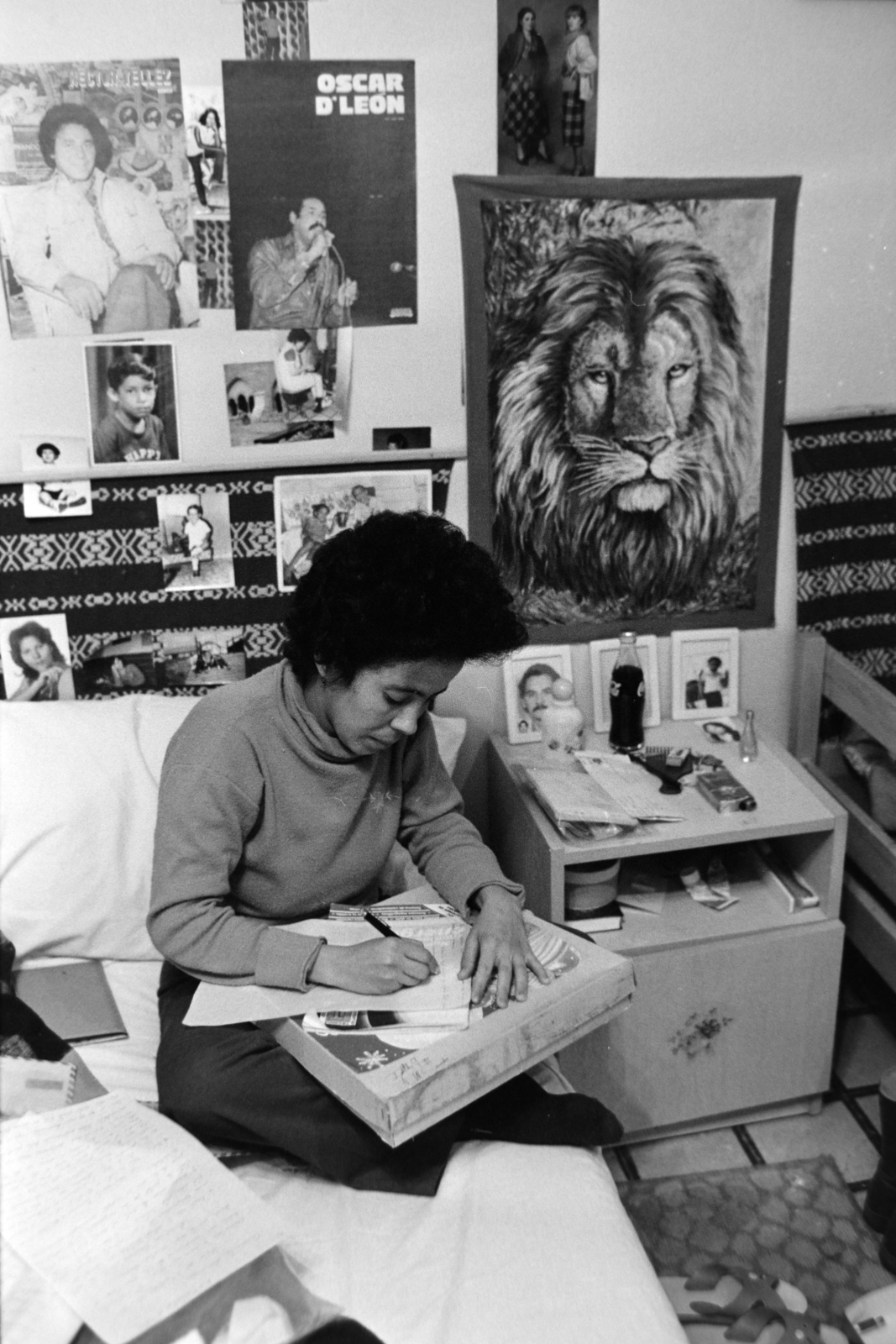 Hungary, Budapest X., Vaspálya utca, a Kőbányai Textilművek női munkásszállása. Magyarországon dolgozó kubai szövőnő., 1985, Horváth Péter, Budapest, Fortepan #184586